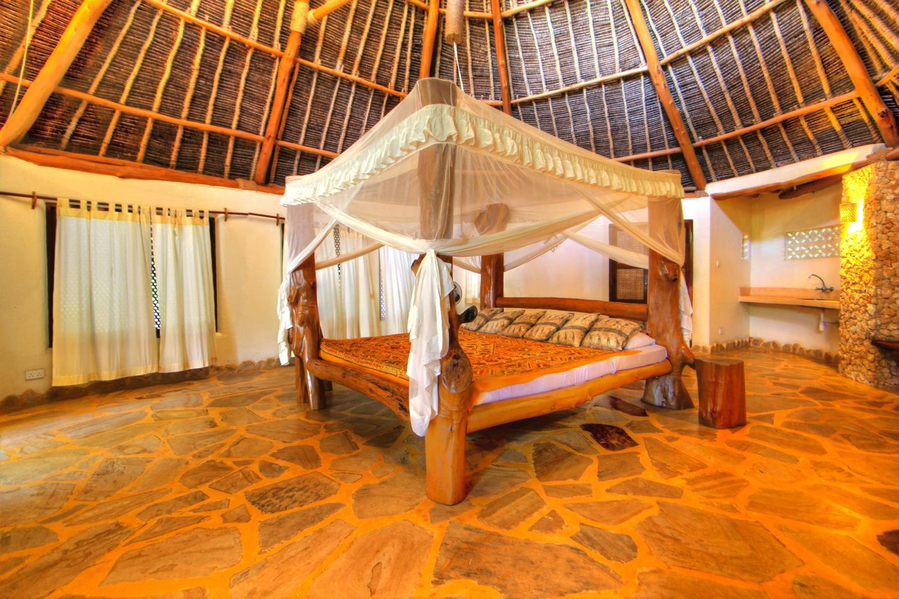 Swahili House Tiwi Beach - Private Oceanfront Boutique Villa Near Diani