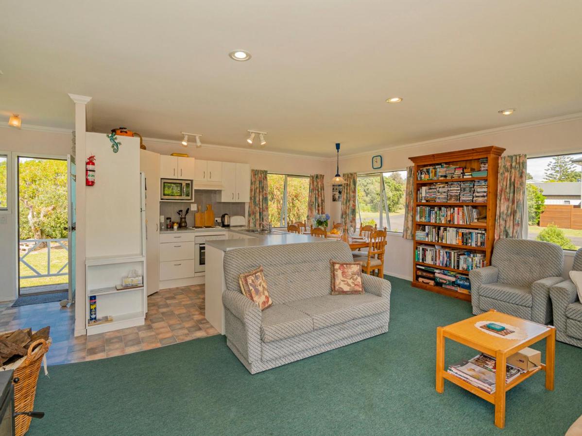 Silver Sands - Cooks Beach Holiday Home view 3