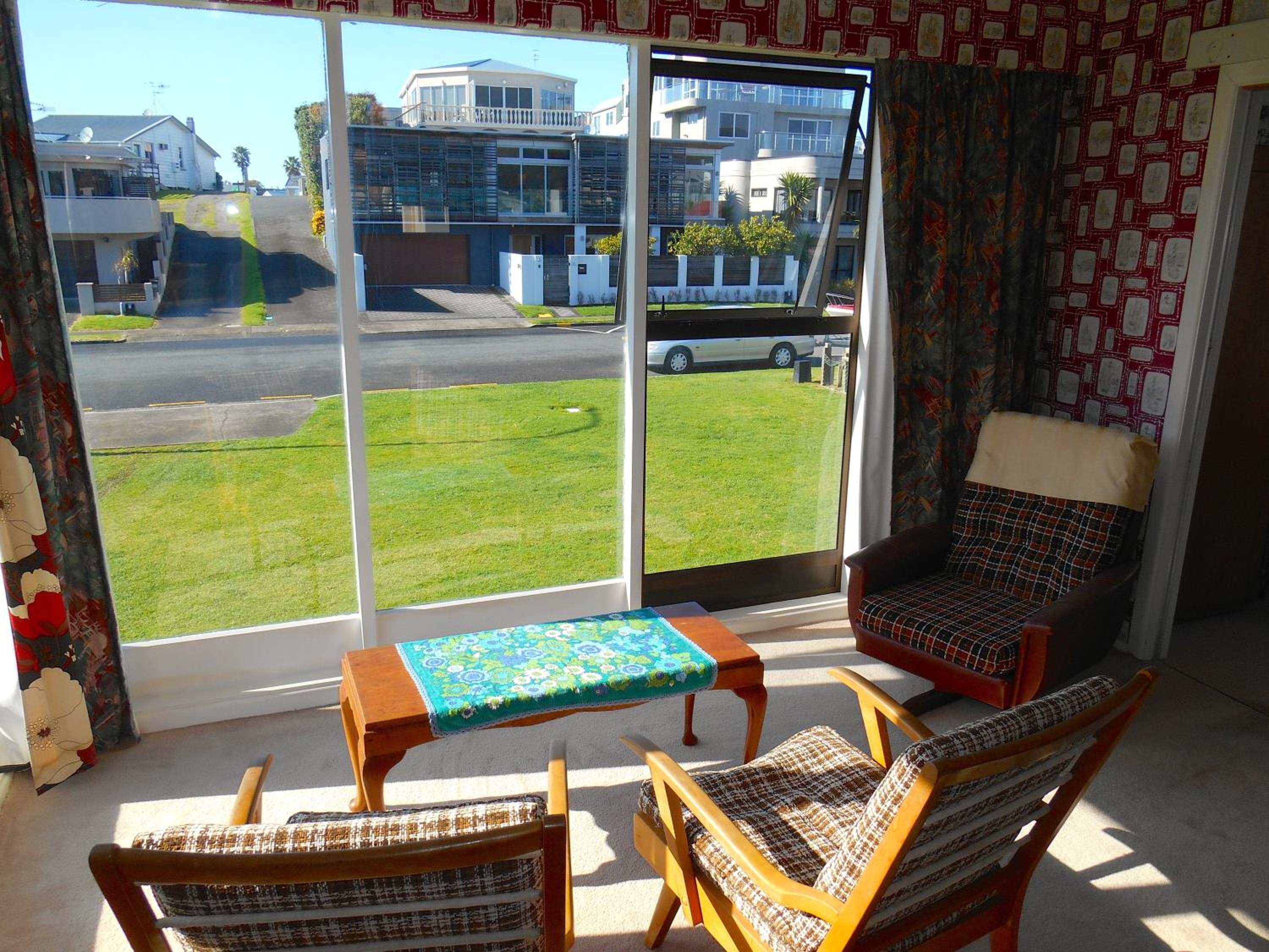Bobs Bach - Mt Maunganui Bach view 2