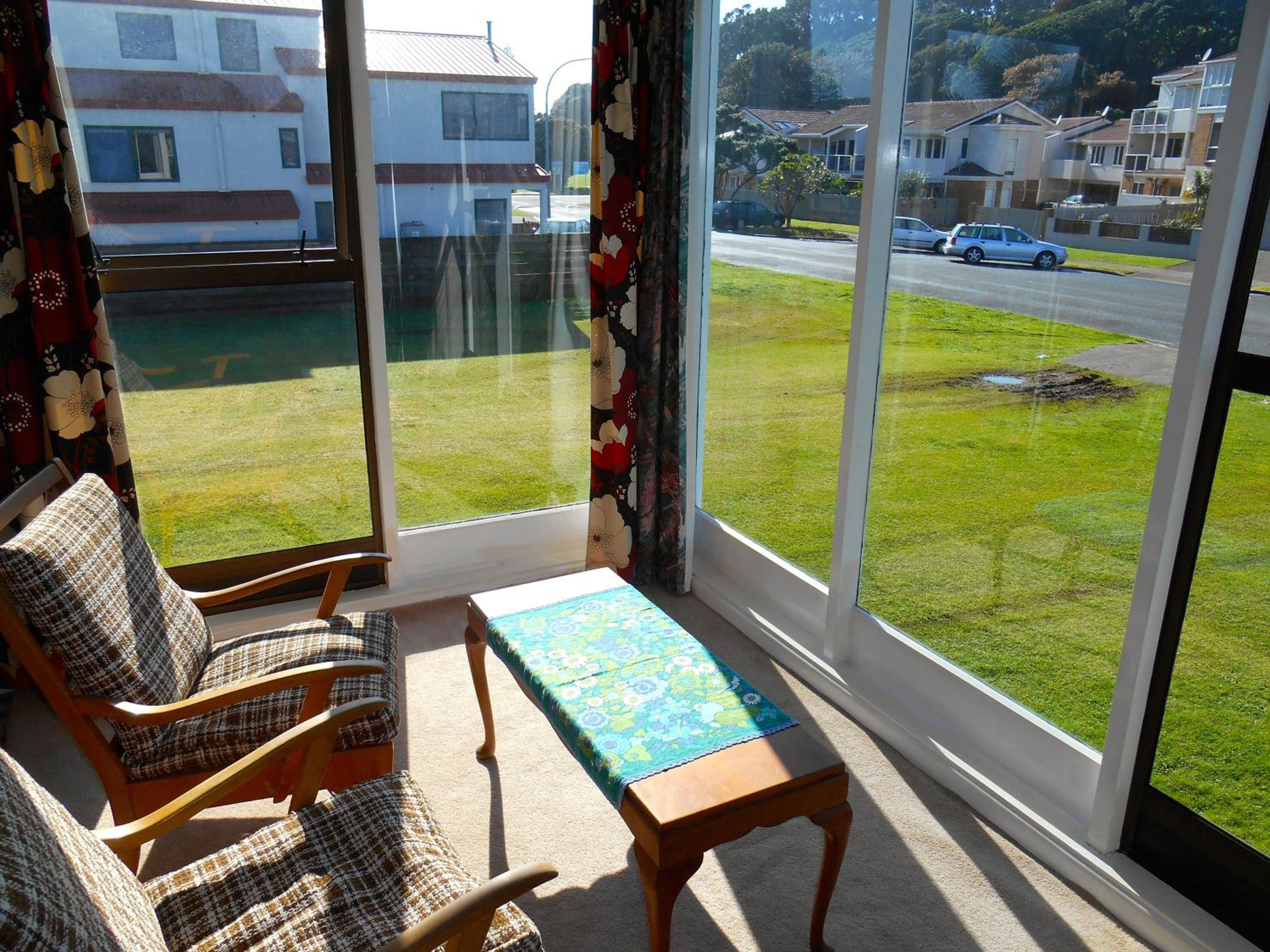 Bobs Bach - Mt Maunganui Bach view 3