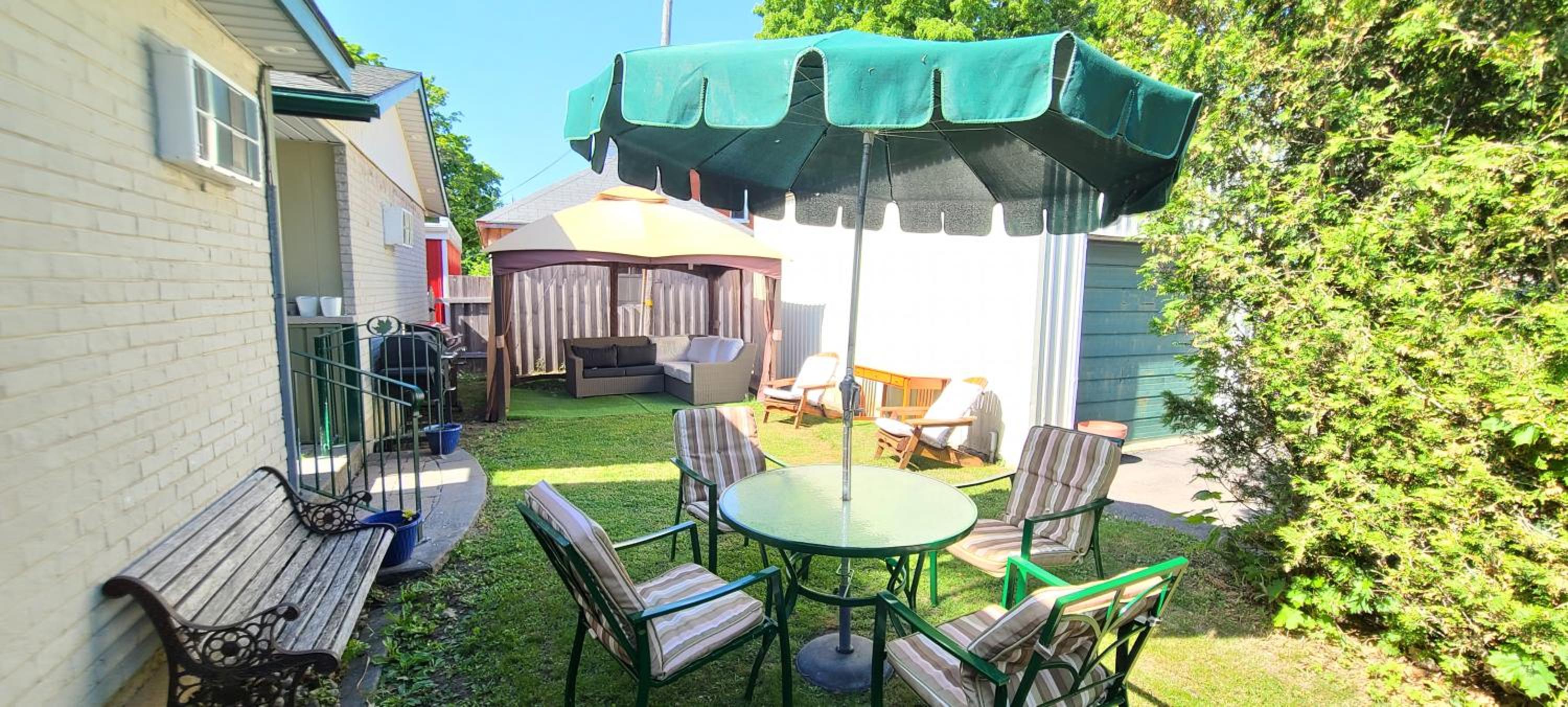 Maple Leaf Motel