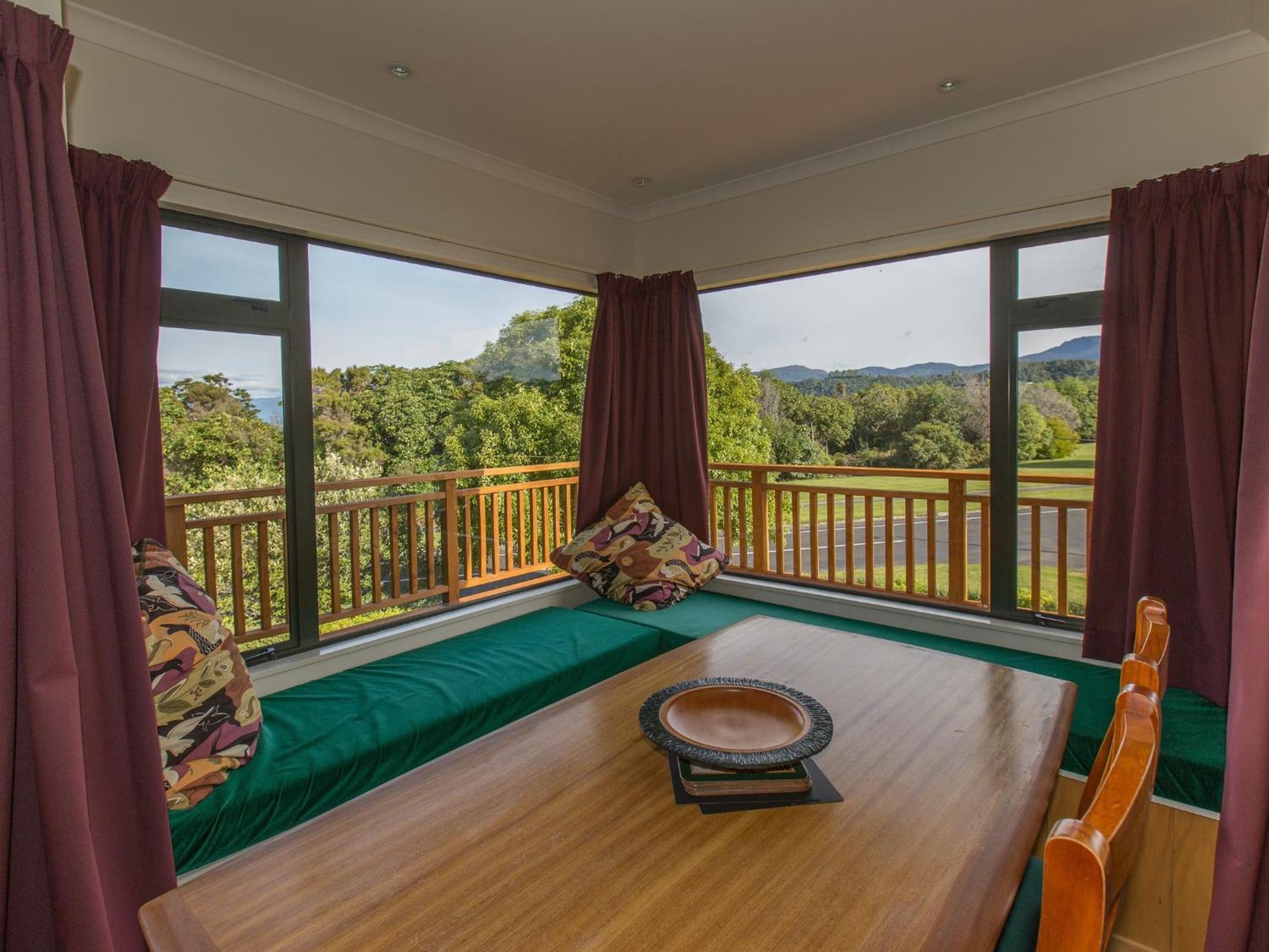 Omori Lake Escape - Holiday Home view 3
