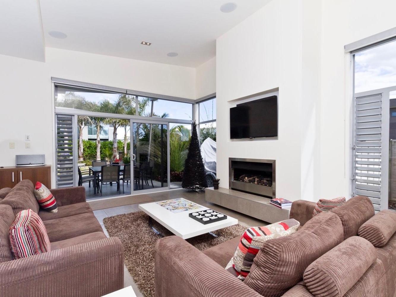 Ultimate Omaha - Omaha Holiday Home view 3