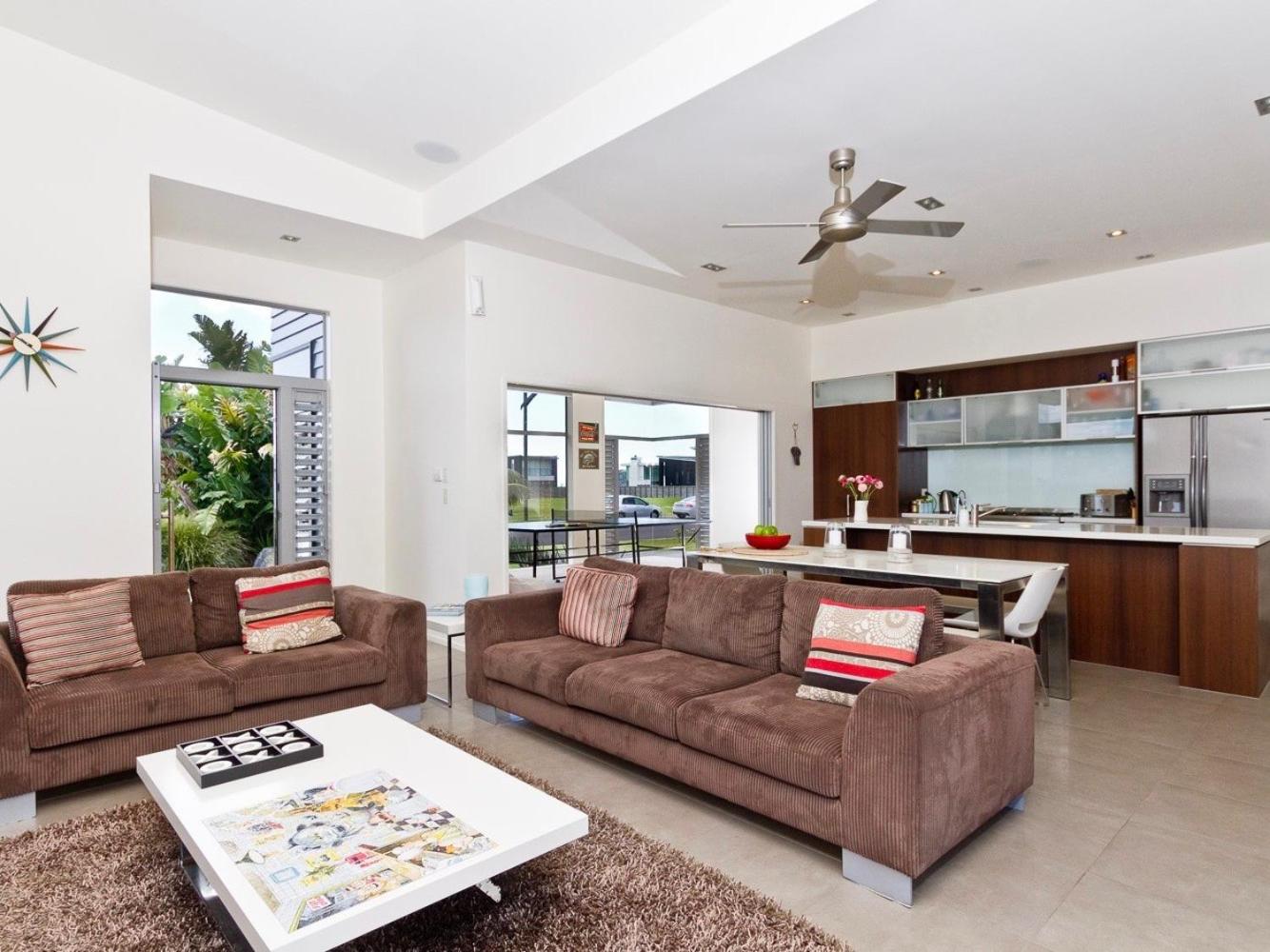Ultimate Omaha - Omaha Holiday Home view 4