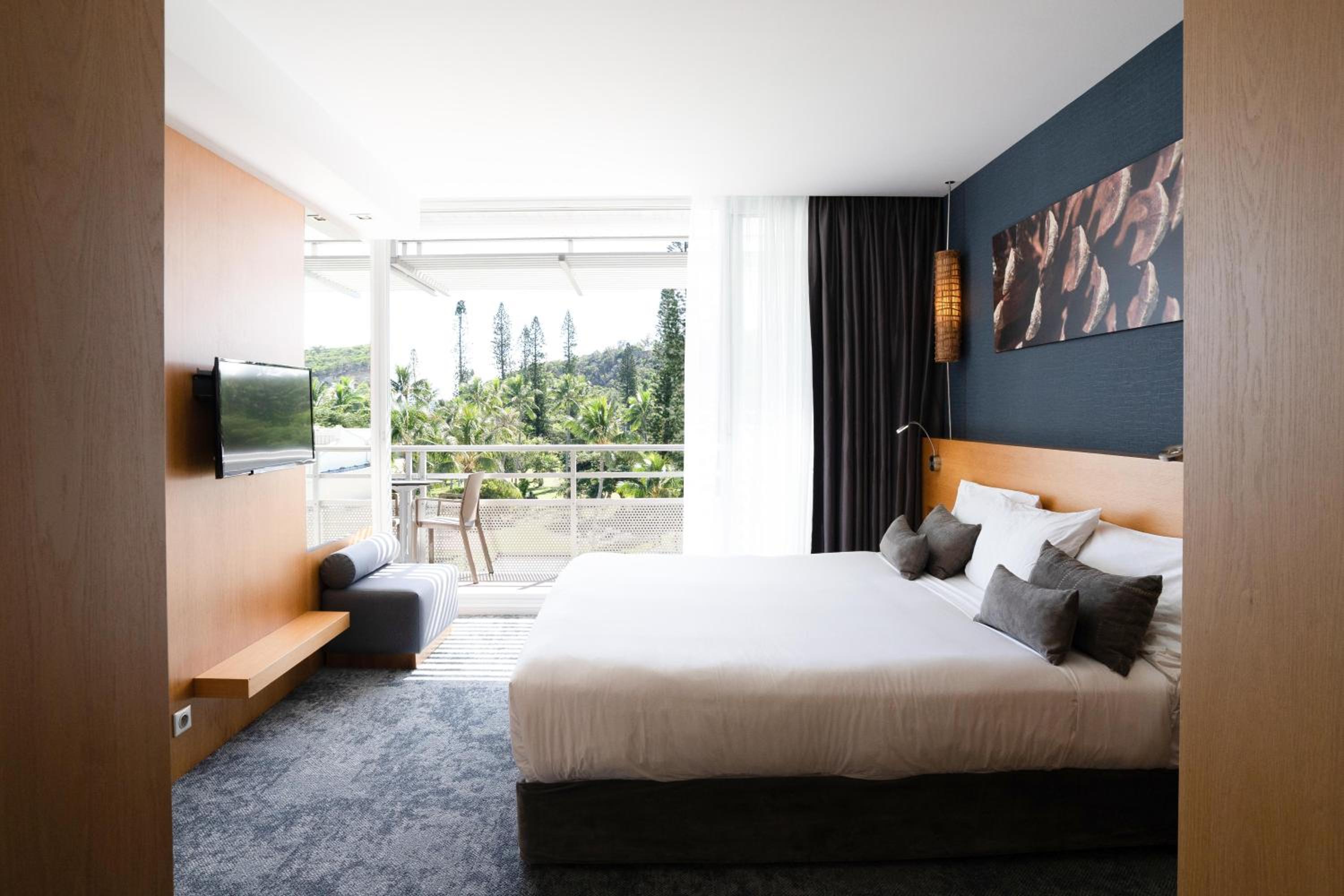 Noumea Vacations - Chateau Royal Beach Resort  Spa, Noumea - Property Image 2