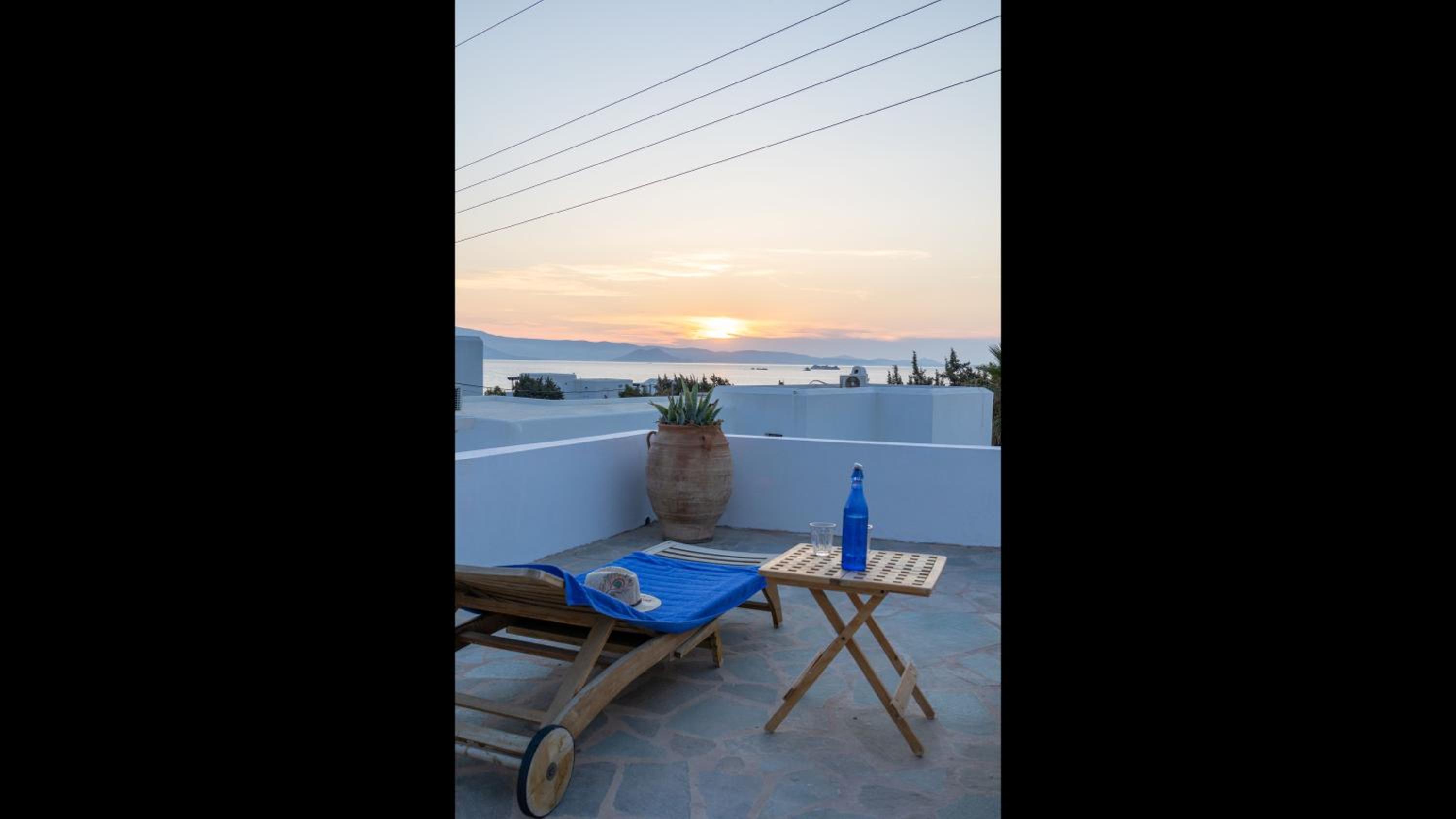 Beach House with Seaview view 5