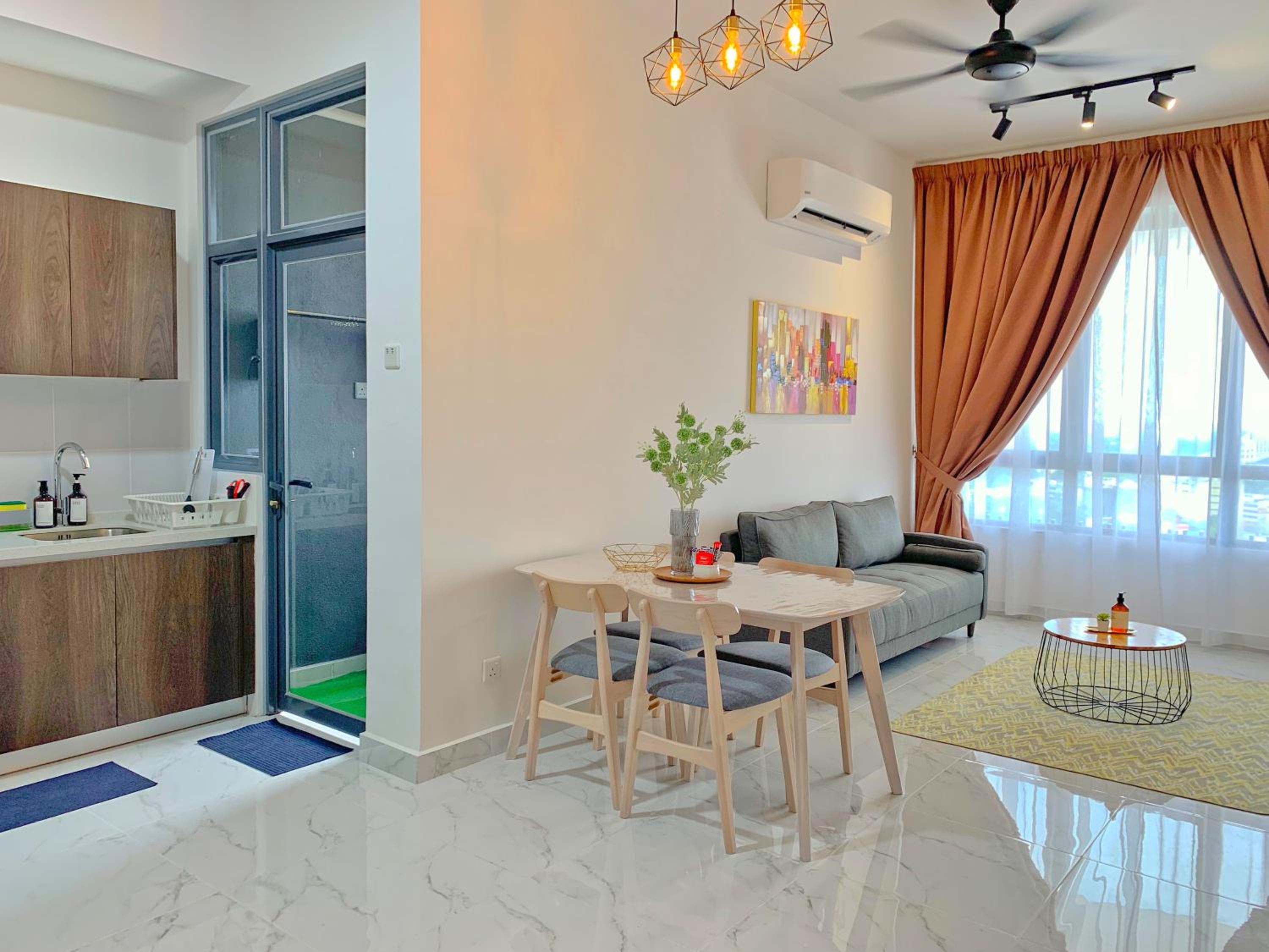 Netflix Two Bedroom Troika Kota Bharu Homestay 182 photo 4