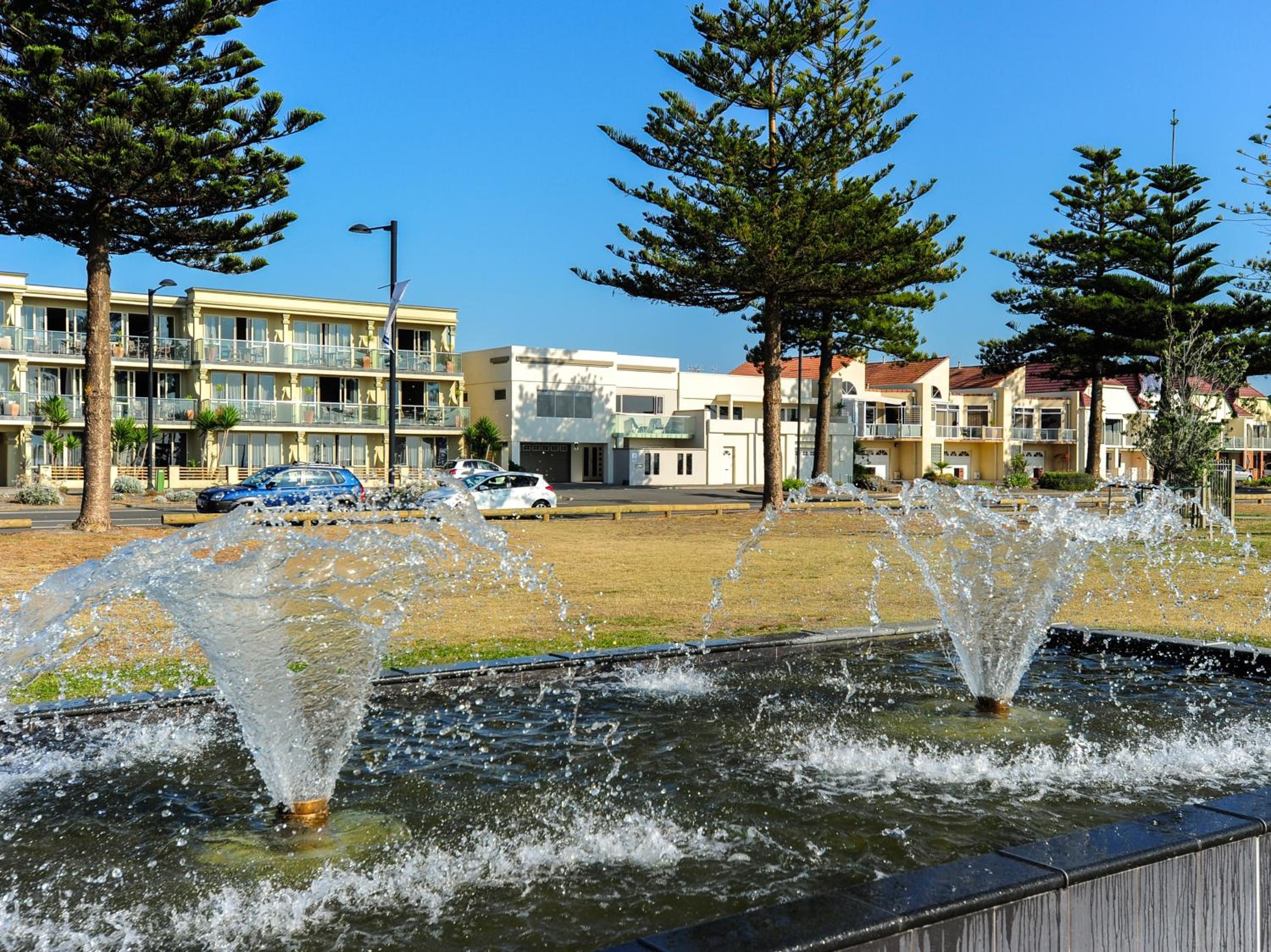Marine Haven - Napier Holiday Home view 2