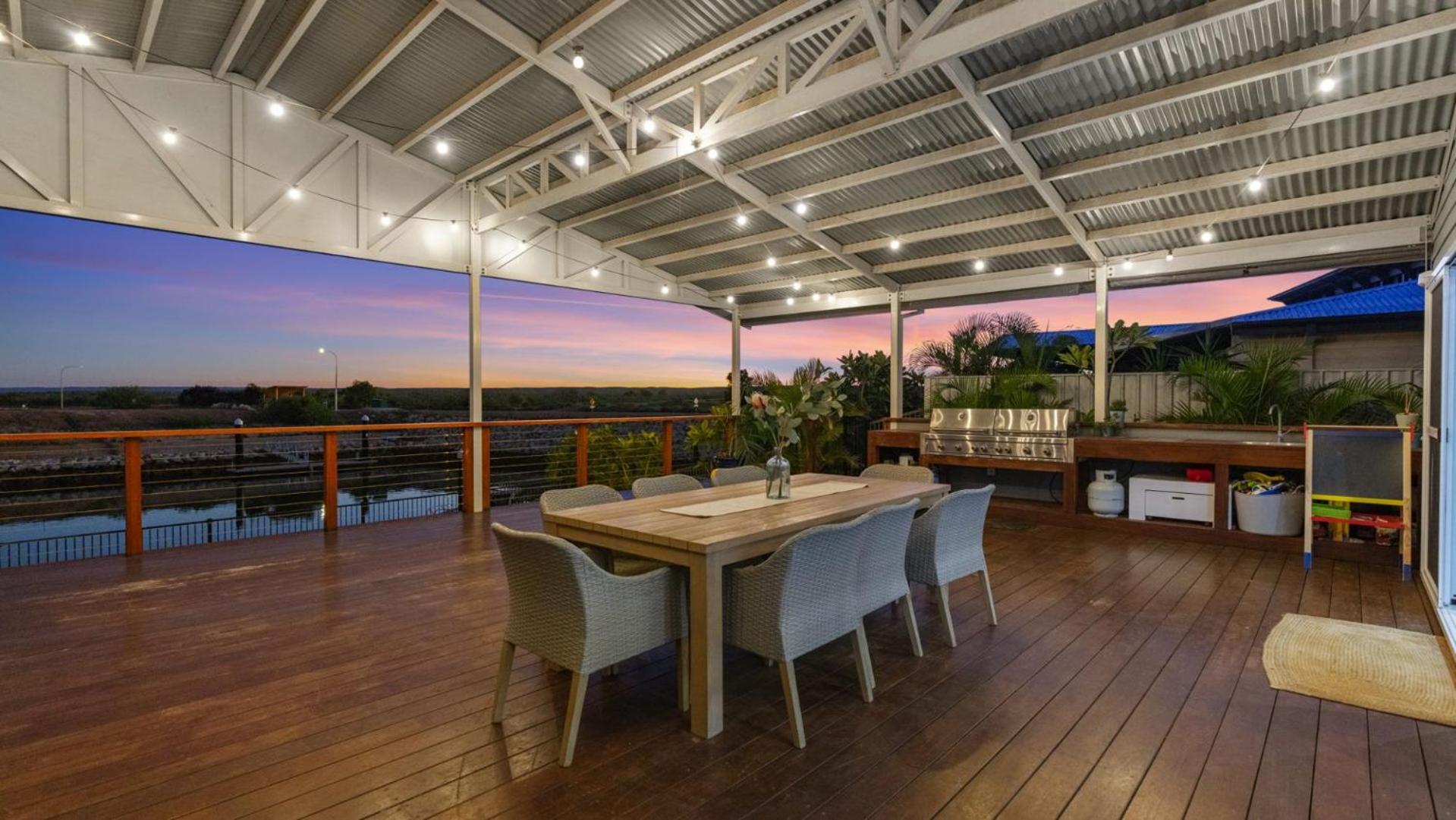 6 Kestrel Place