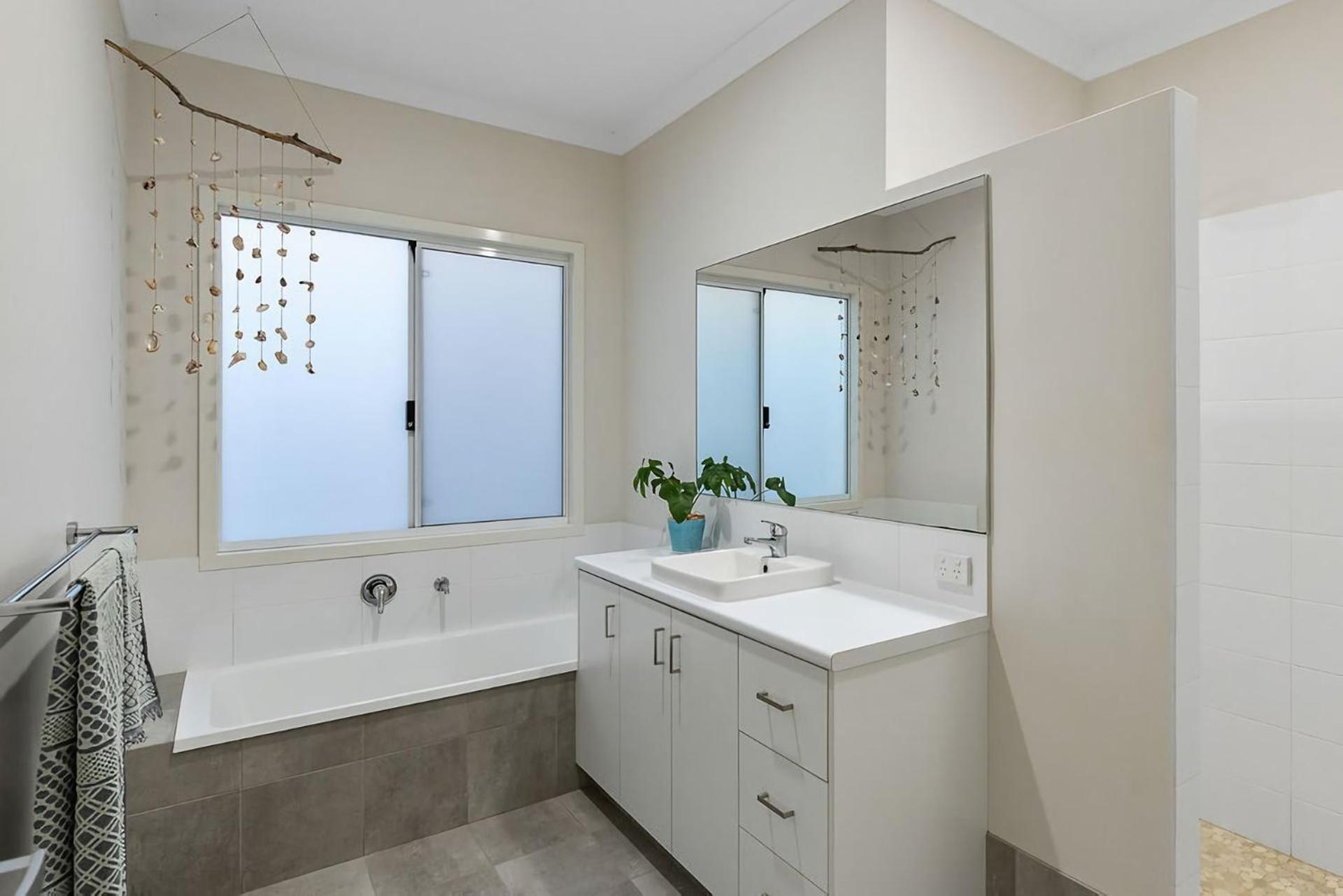6 Kestrel Place