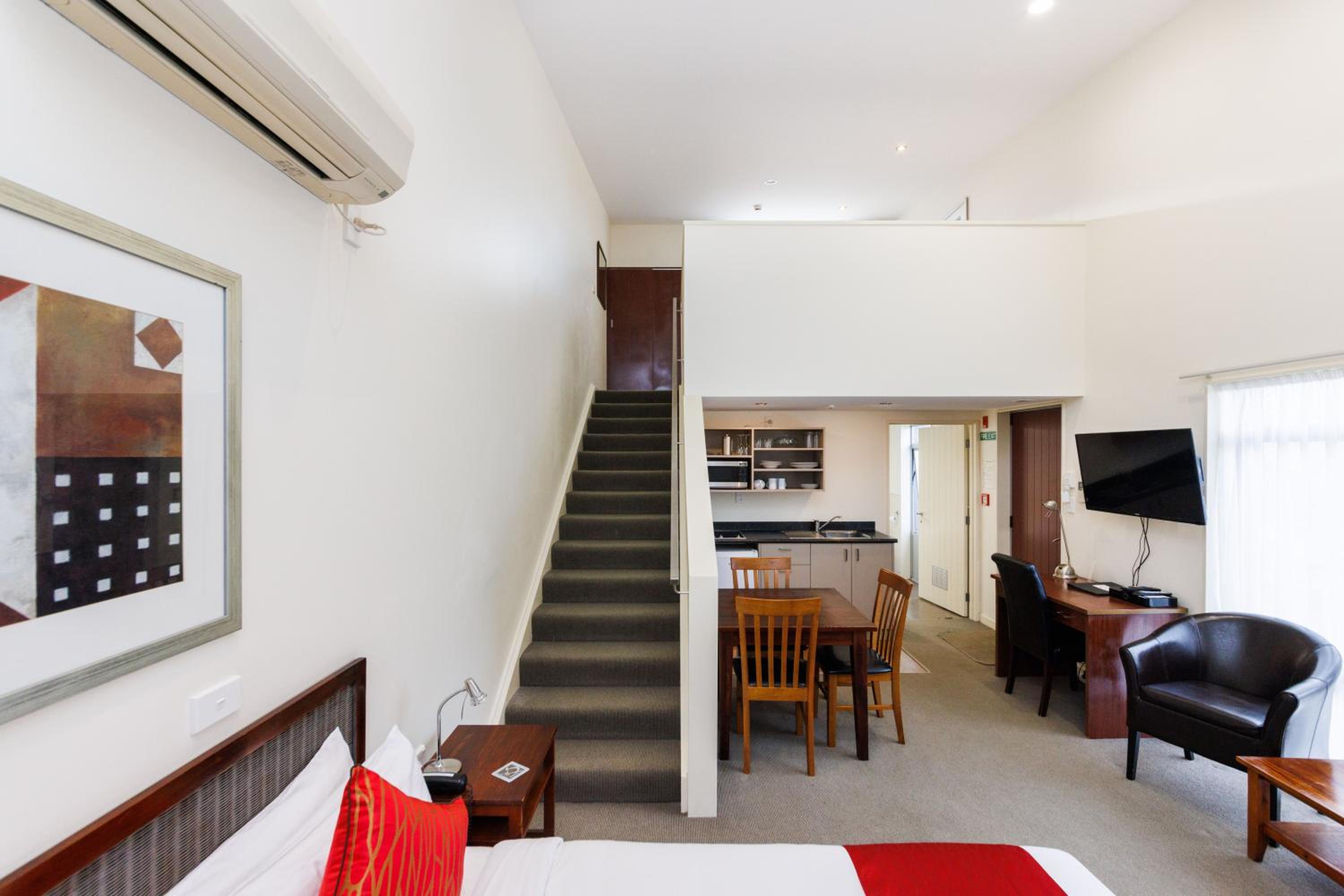 Fitzherbert Regency Motor Lodge
