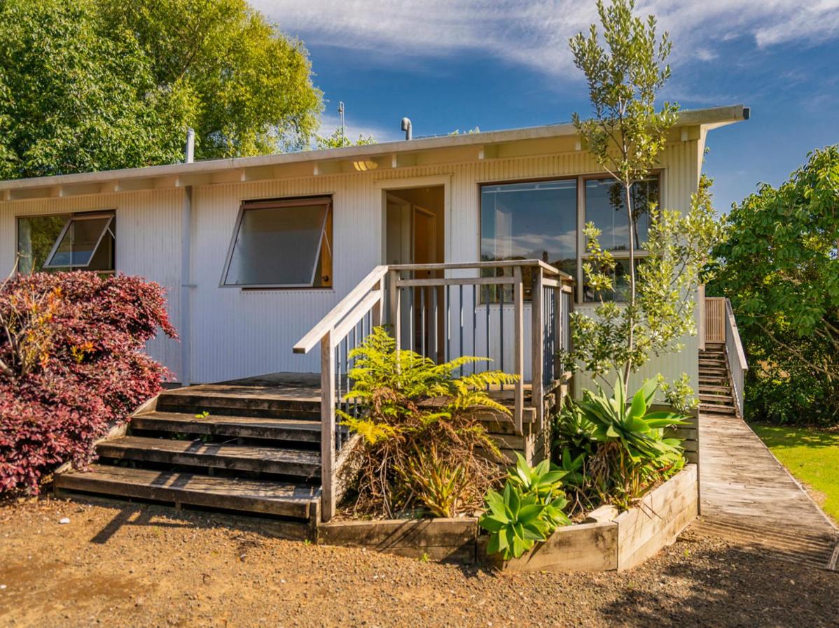 Cooks Beach Cutie - Cooks Beach Holiday Home view 2