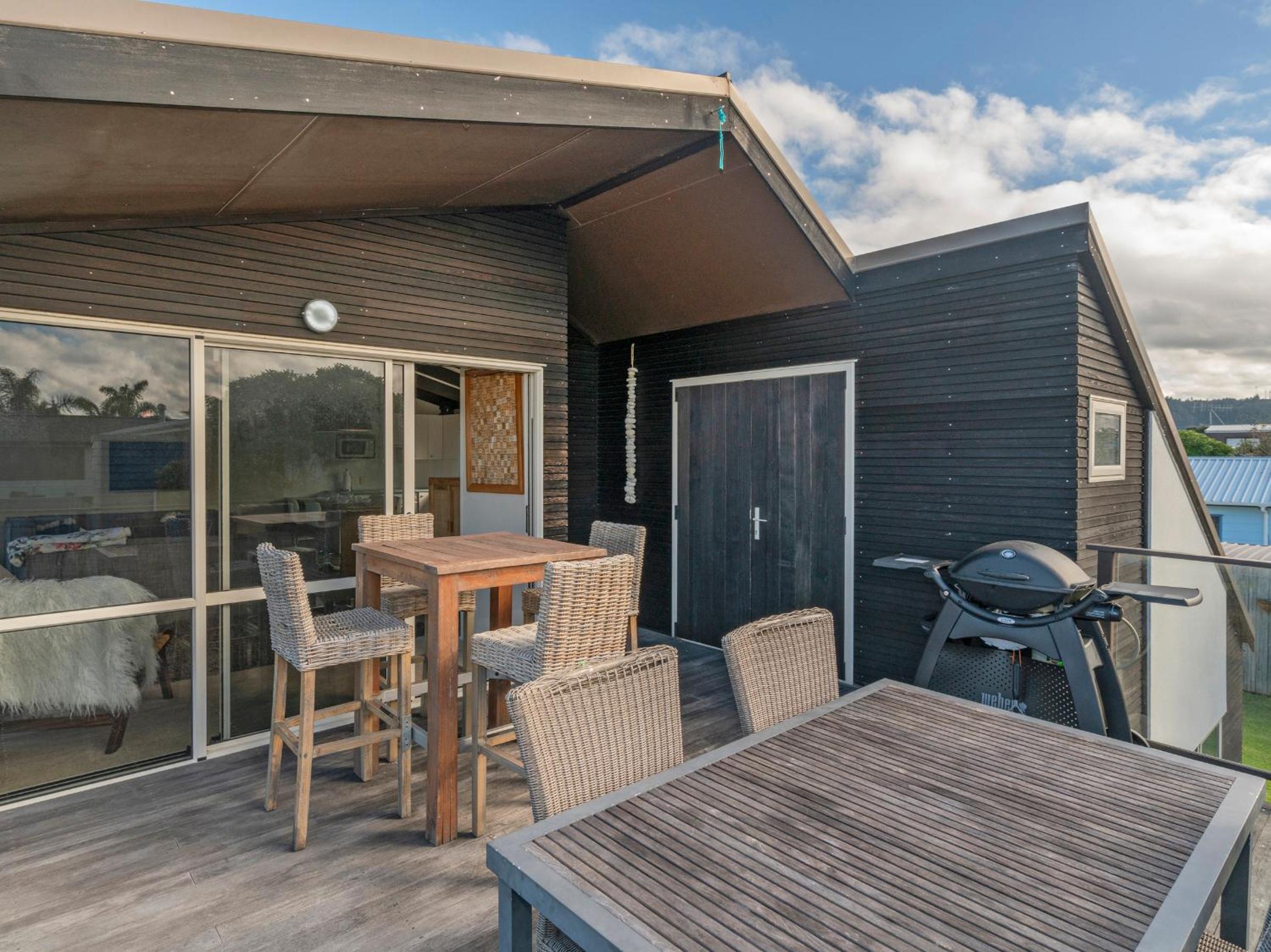 By The Beach - Whangamata Holiday Home view 5