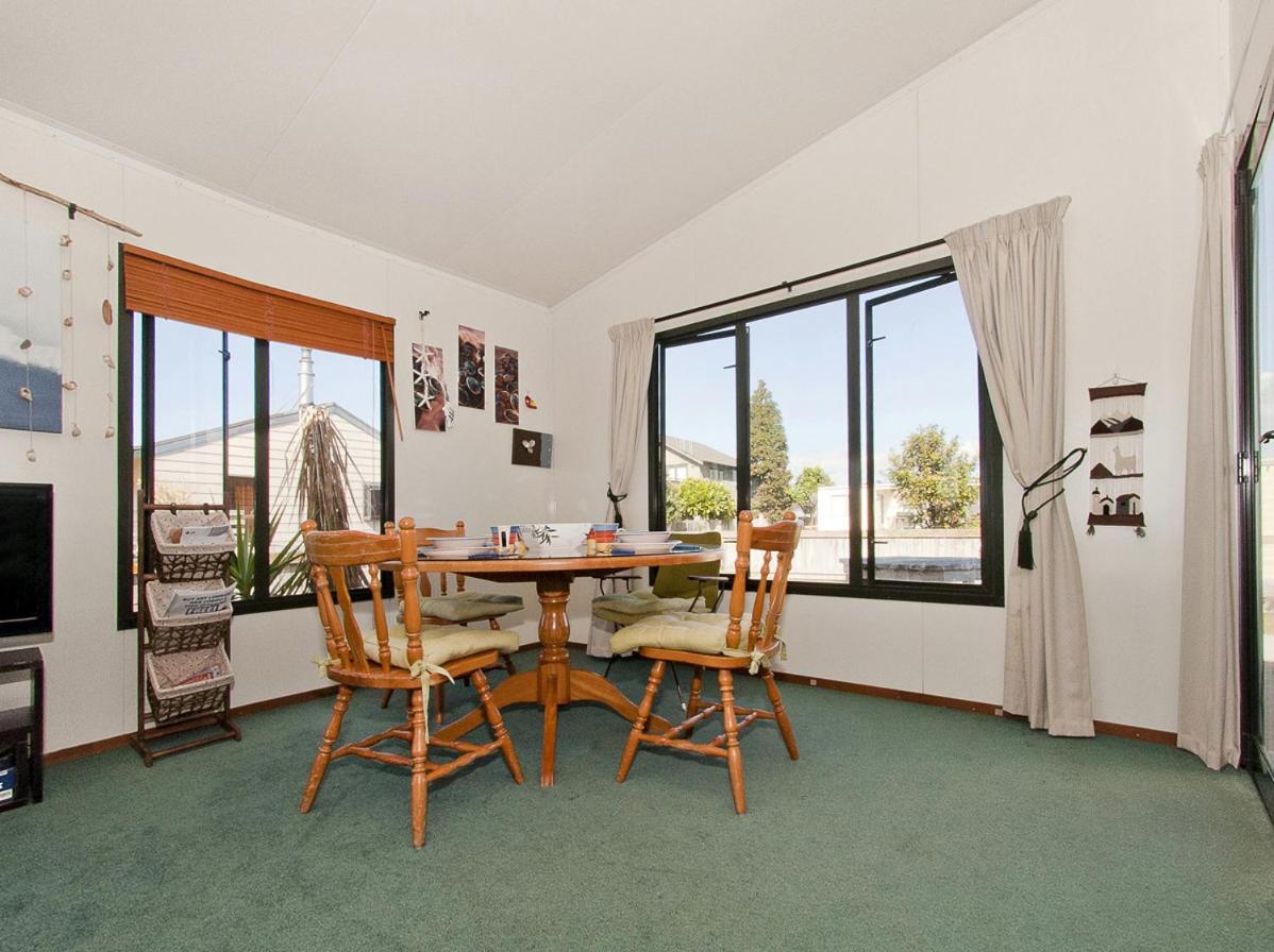 Korolevu Beach House - Whangamata Holiday Home view 4