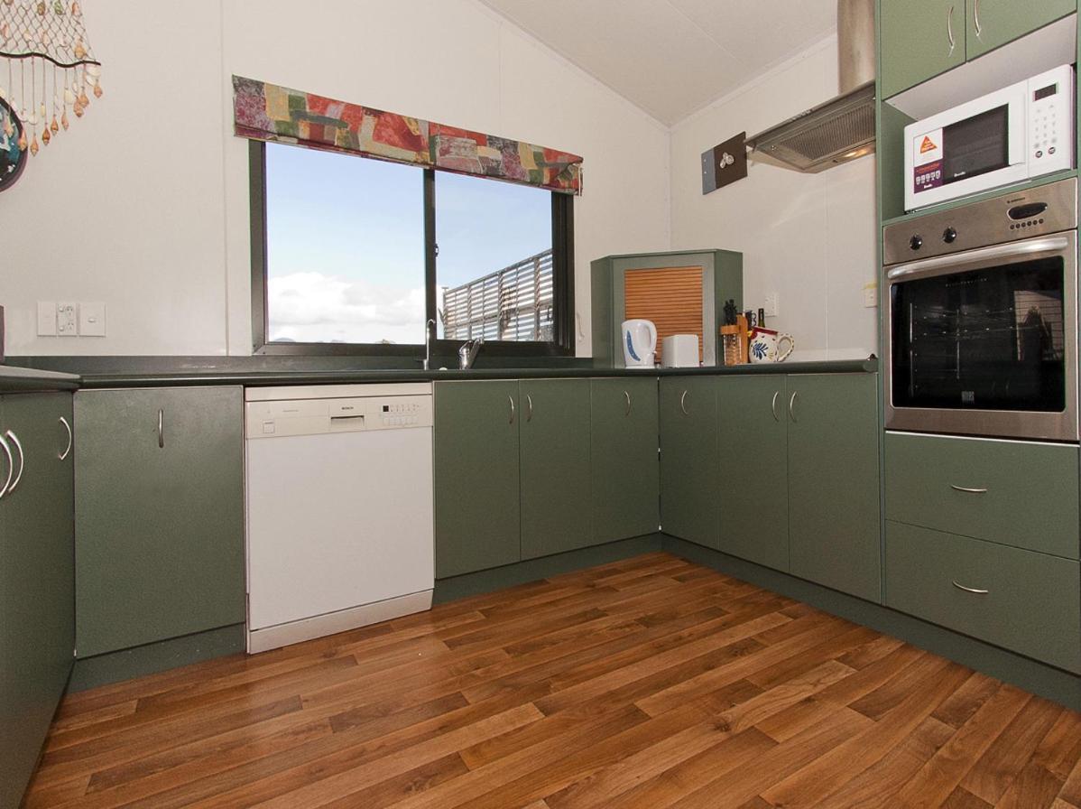 Korolevu Beach House - Whangamata Holiday Home view 5
