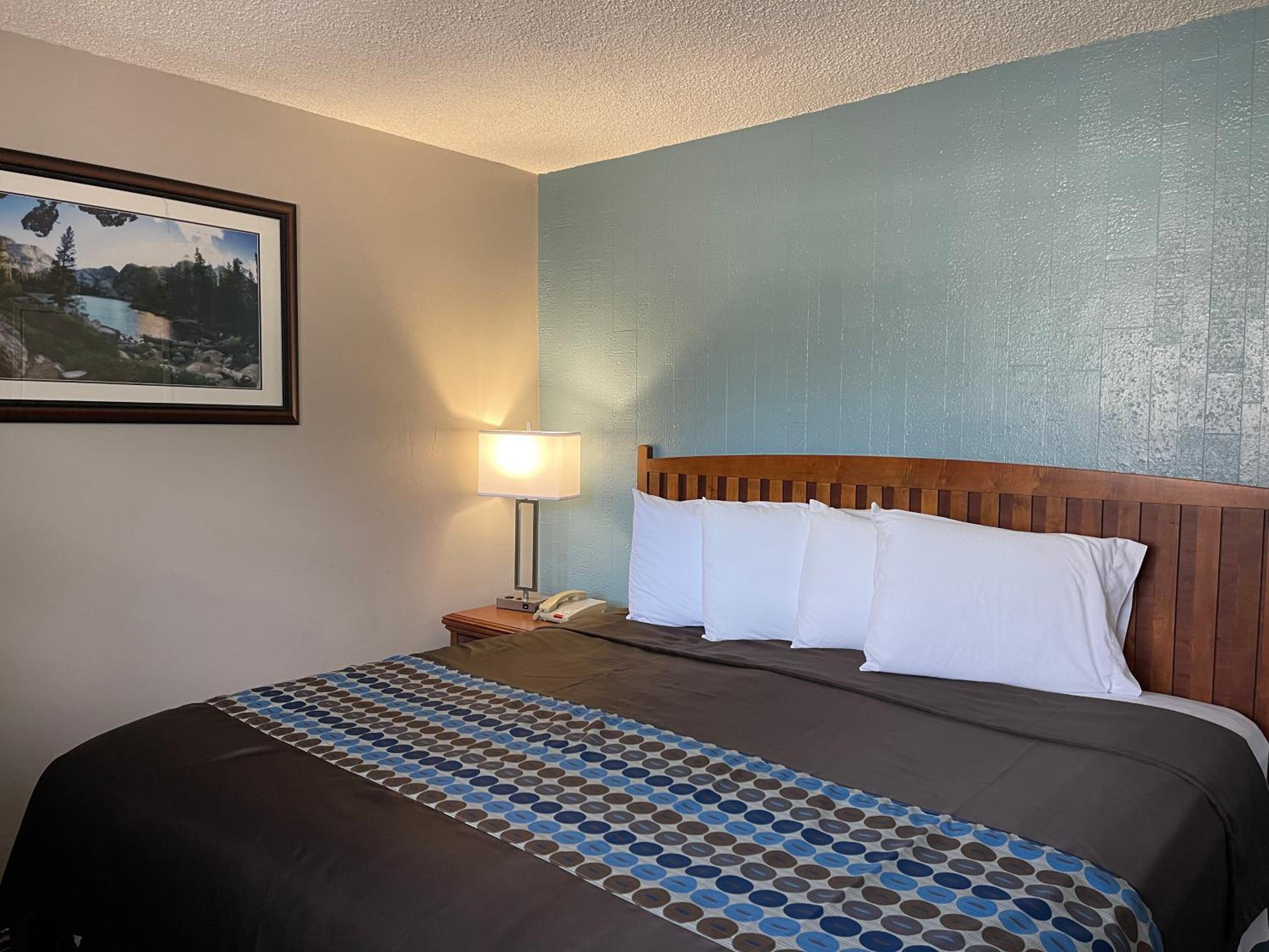 Lake Tahoe Vacations - Tahoe Hacienda Inn - Property Image 22