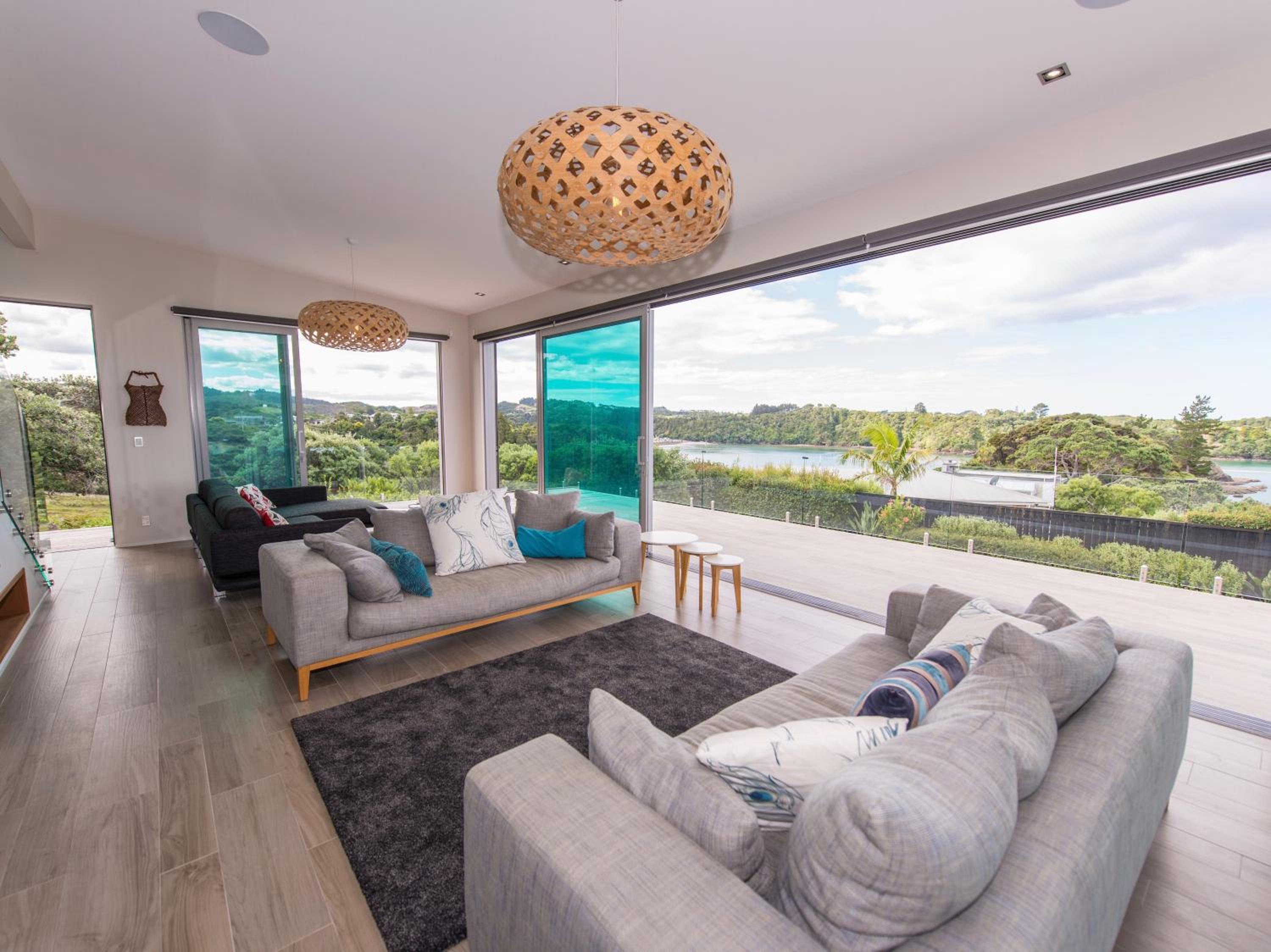 Moonlit Knights - Tutukaka Holiday House view 3