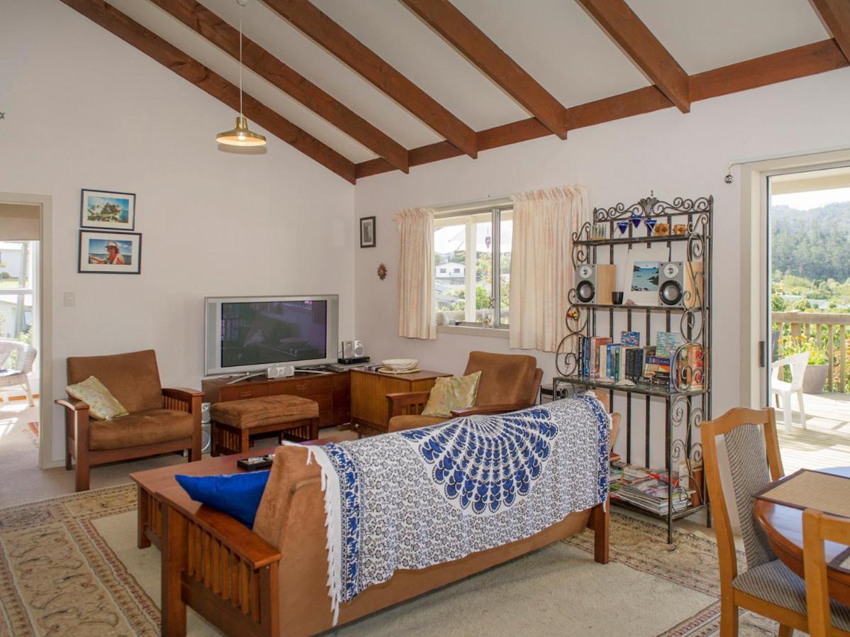 Oasis Tairua - Tairua Holiday Home view 2