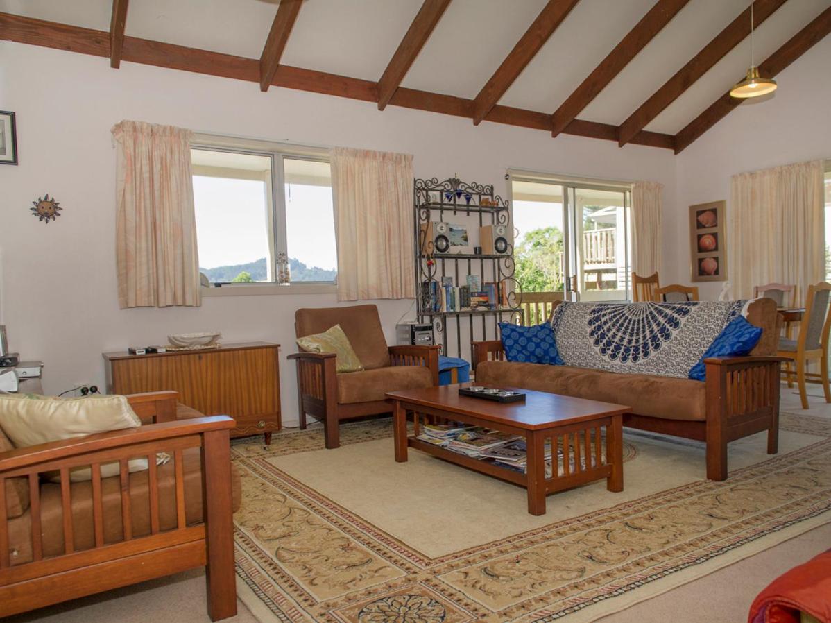 Oasis Tairua - Tairua Holiday Home view 3
