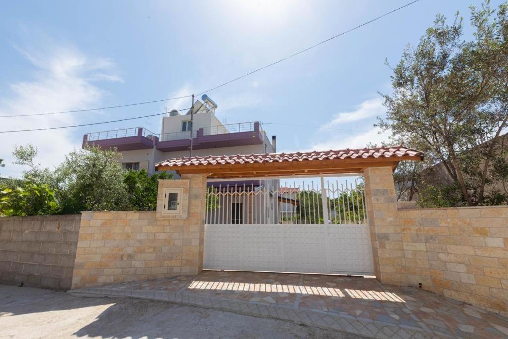 PREMIER GUEST HOUSE