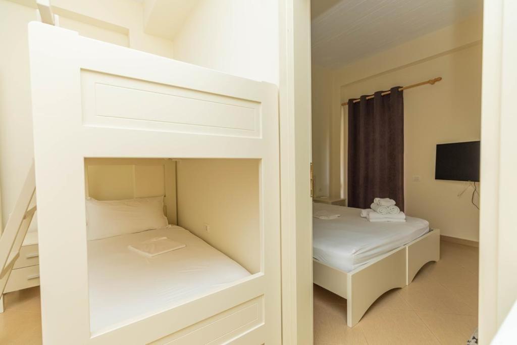 PREMIER GUEST HOUSE