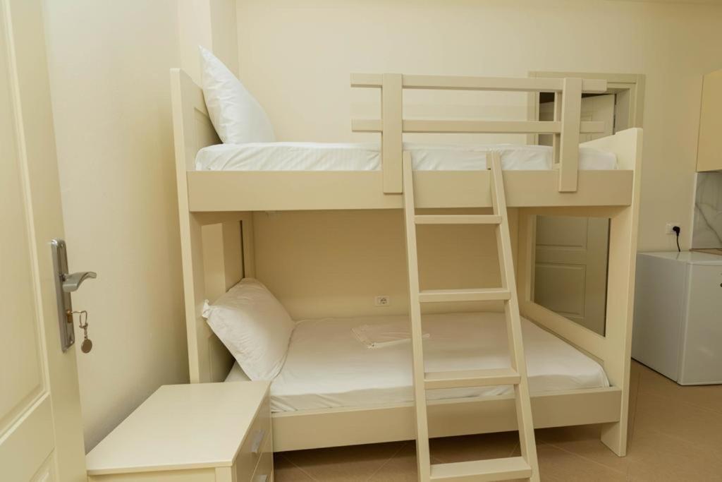 PREMIER GUEST HOUSE