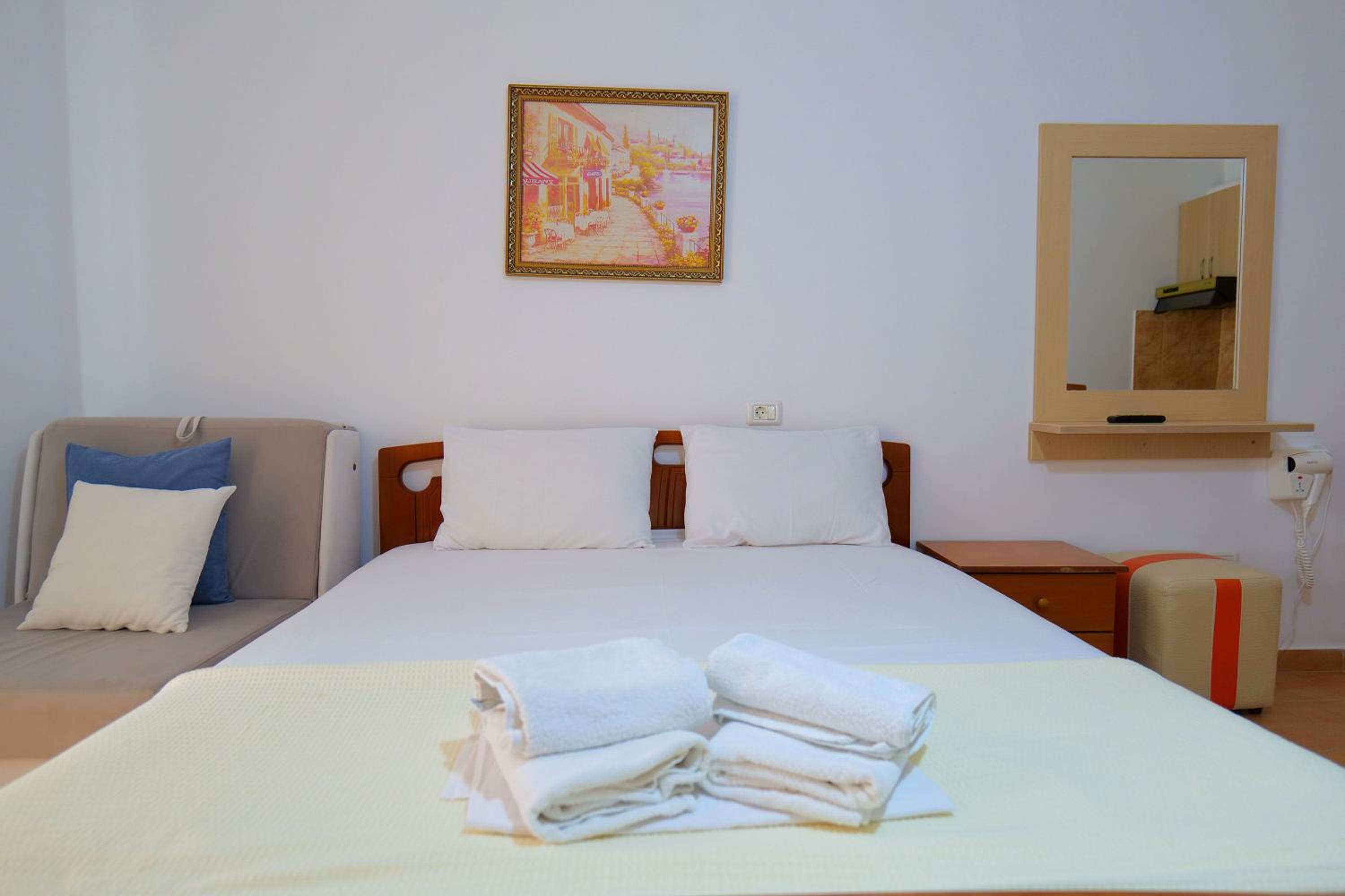 Alex & Sofi Hotel