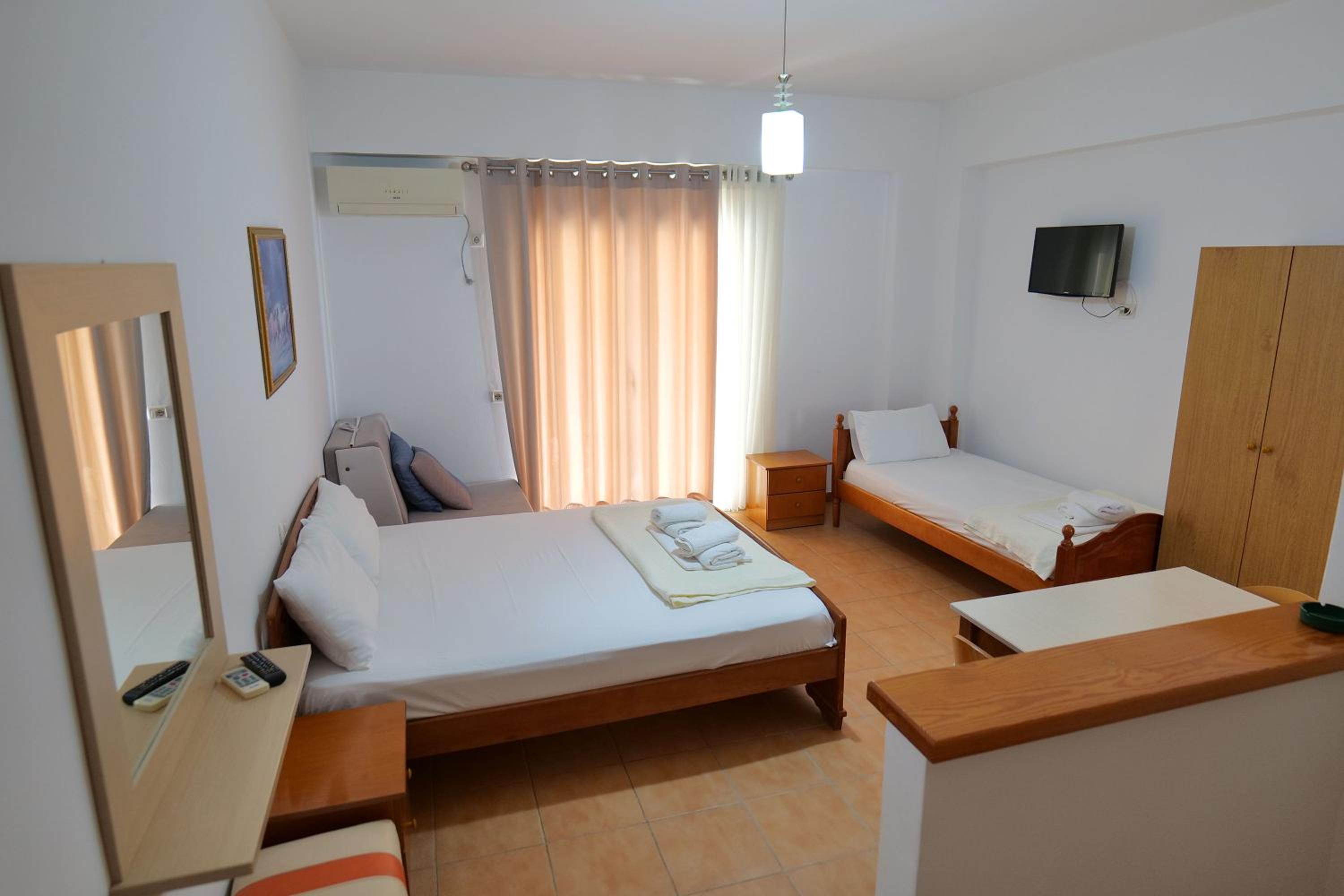 Alex & Sofi Hotel
