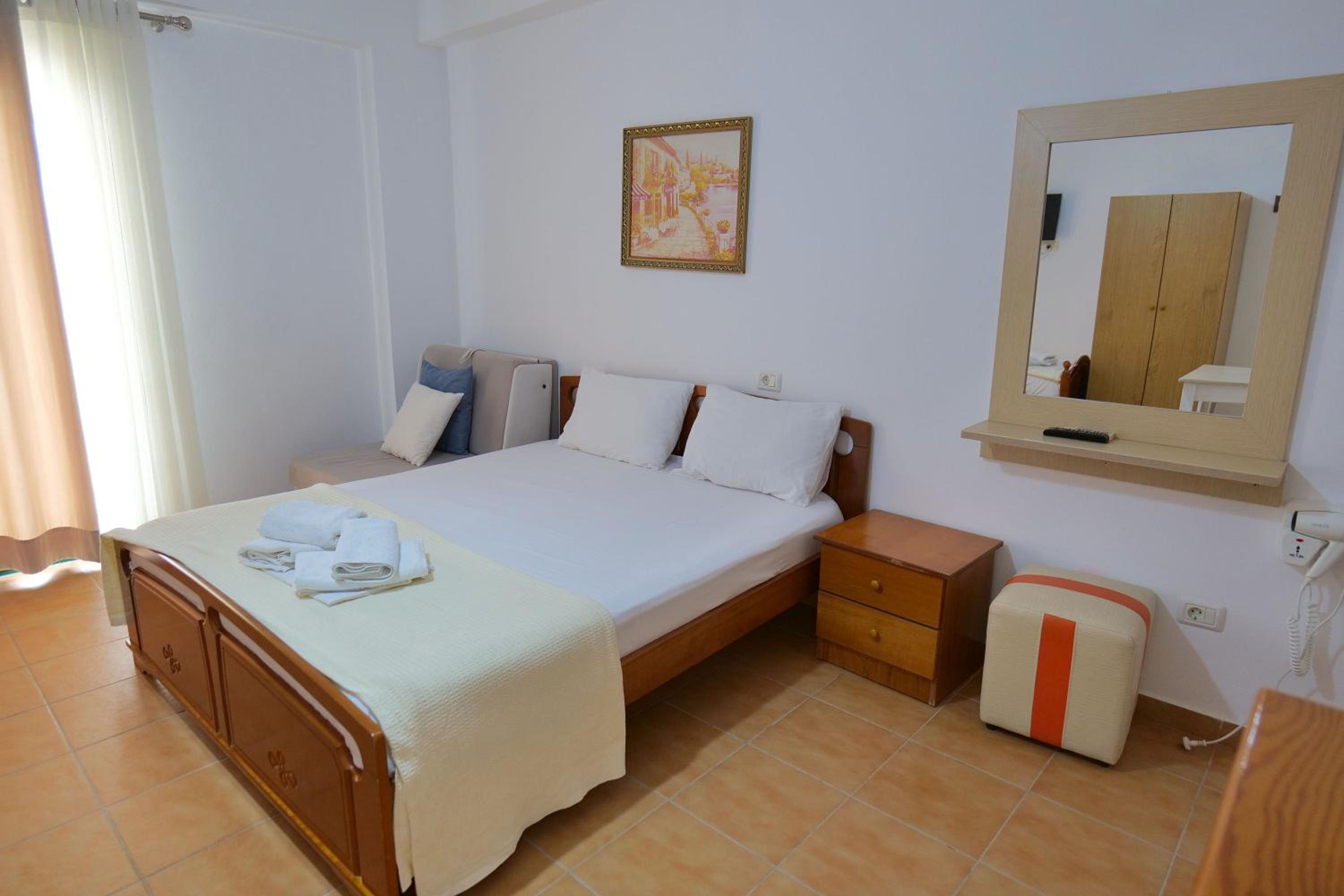 Alex & Sofi Hotel