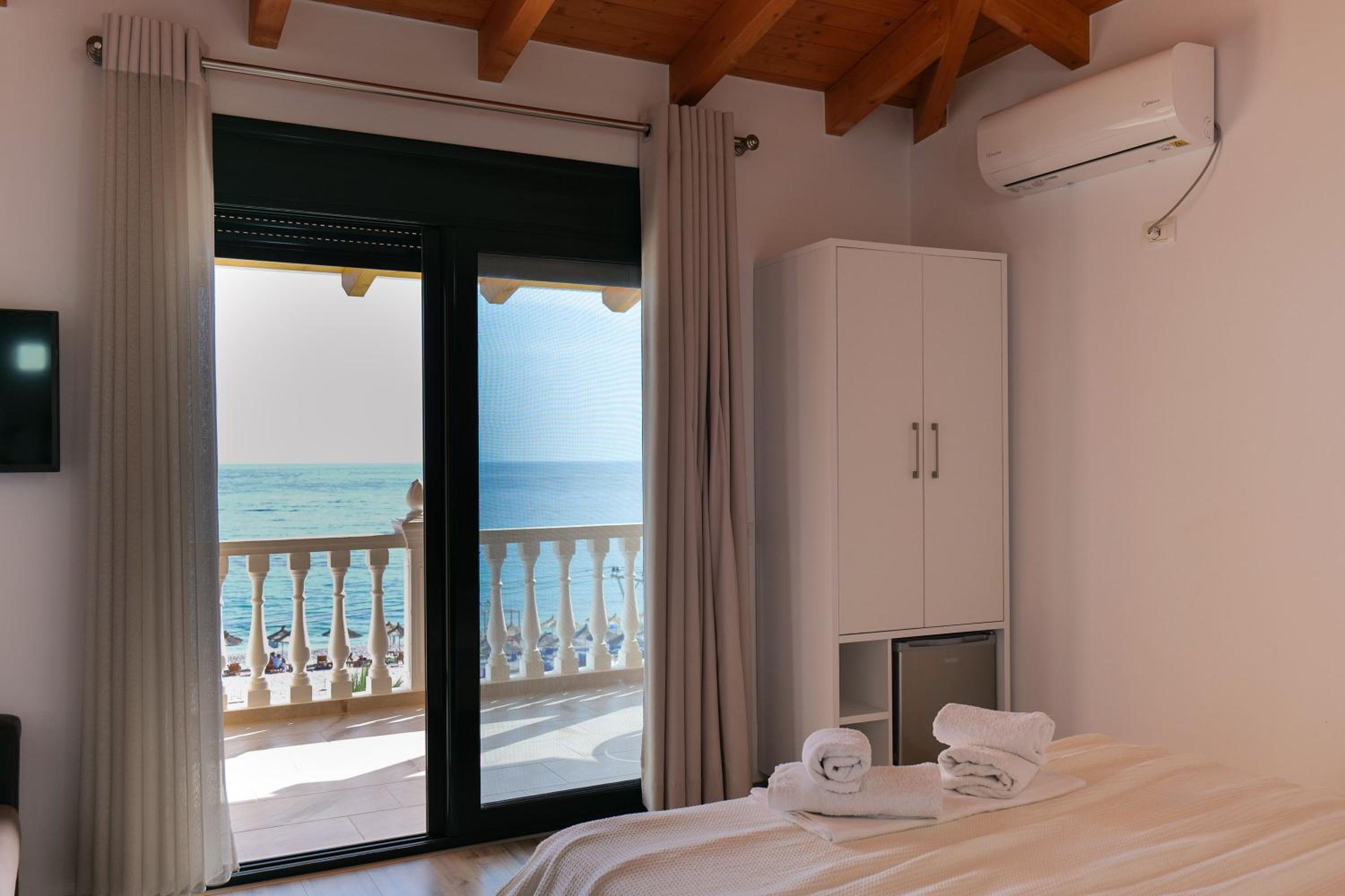 Alex & Sofi Hotel