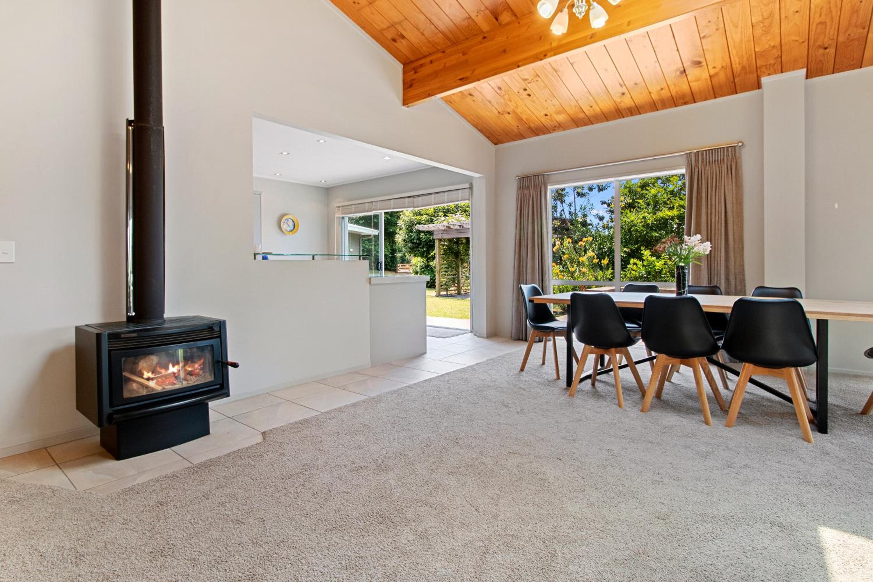 Country Retreat - Athenree Holiday Home view 5