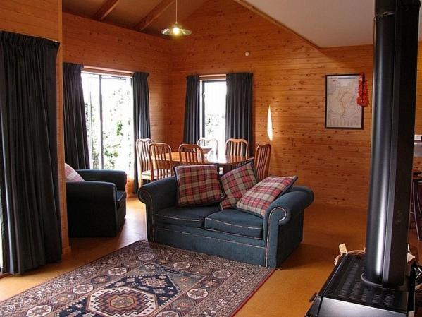 Arawa Escape - Ohakune Holiday Home view 3