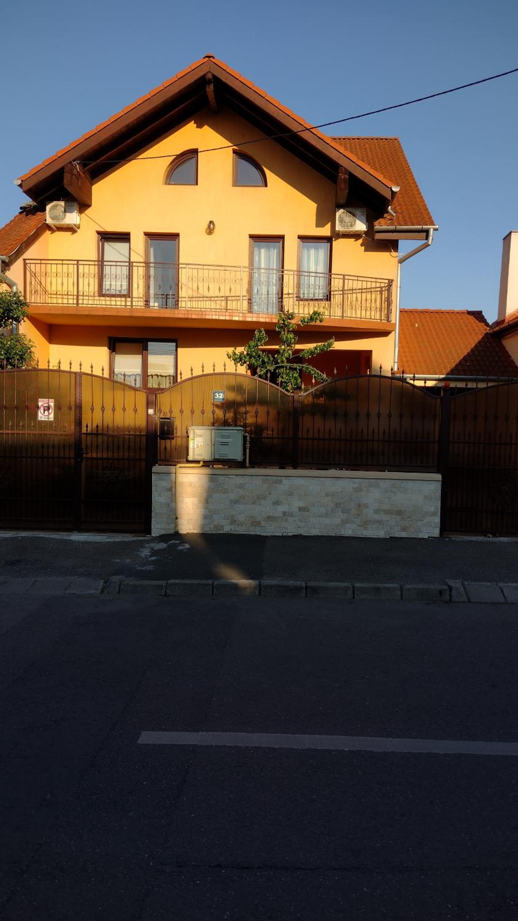 Casa Ienciu view 2