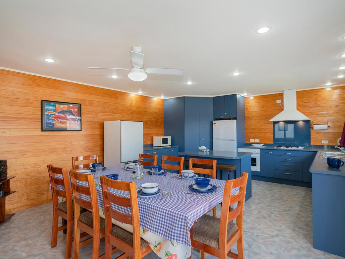 Matarangi Escape - Matarangi Holiday Home view 5