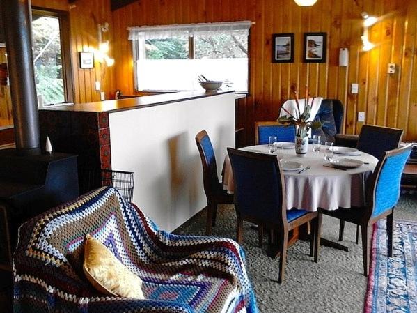 The Great Escape - Tairua Holiday Home view 3