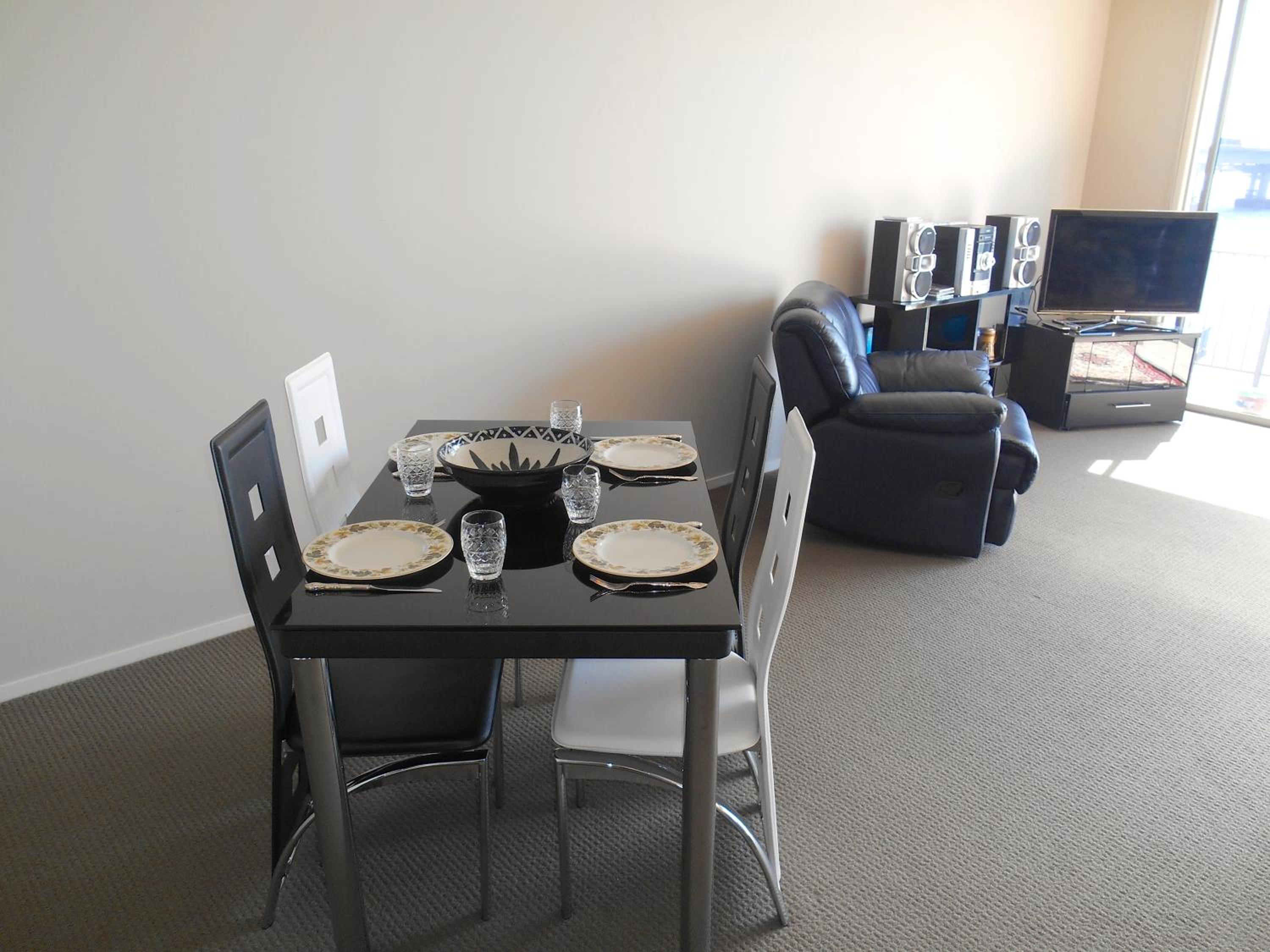 Absolute Waterfront, Tauranga Apartment