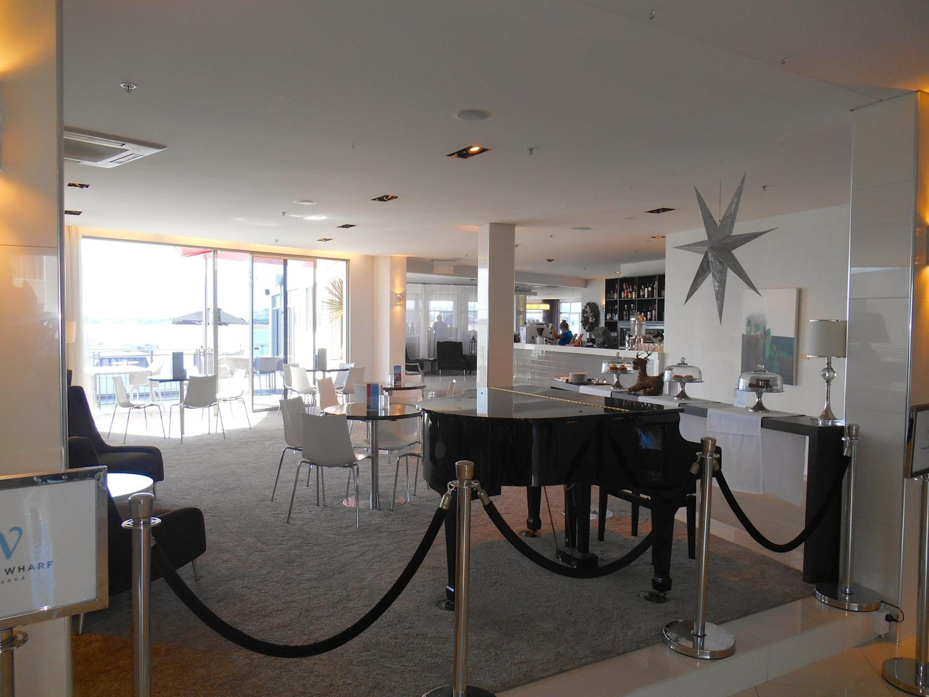 Absolute Waterfront, Tauranga Apartment