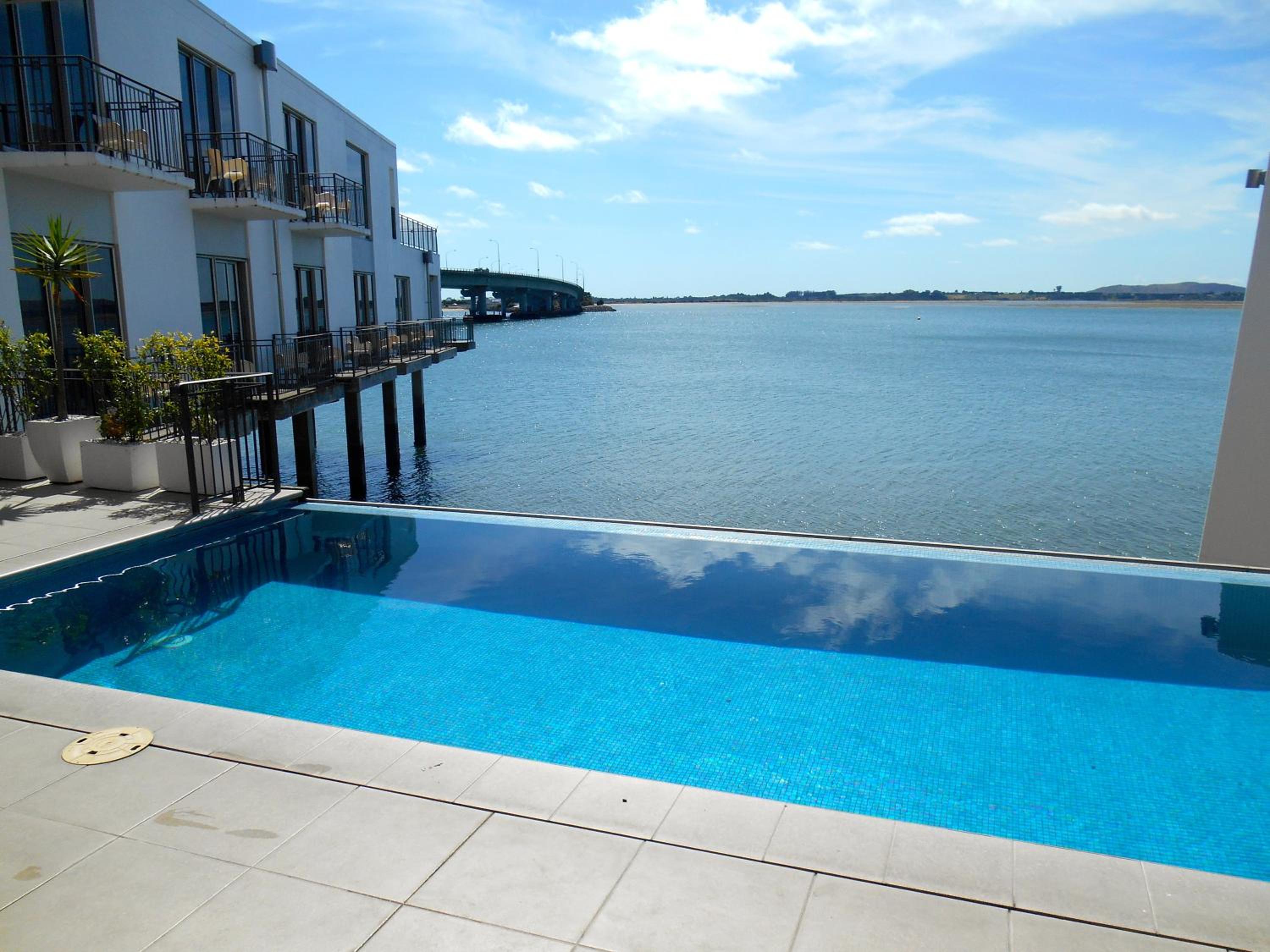 Absolute Waterfront, Tauranga Apartment