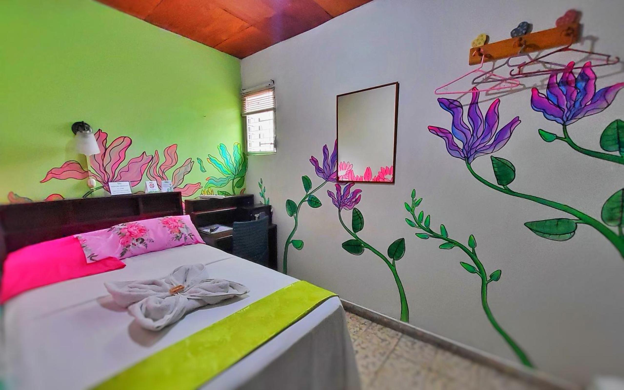 Hotel Oasis