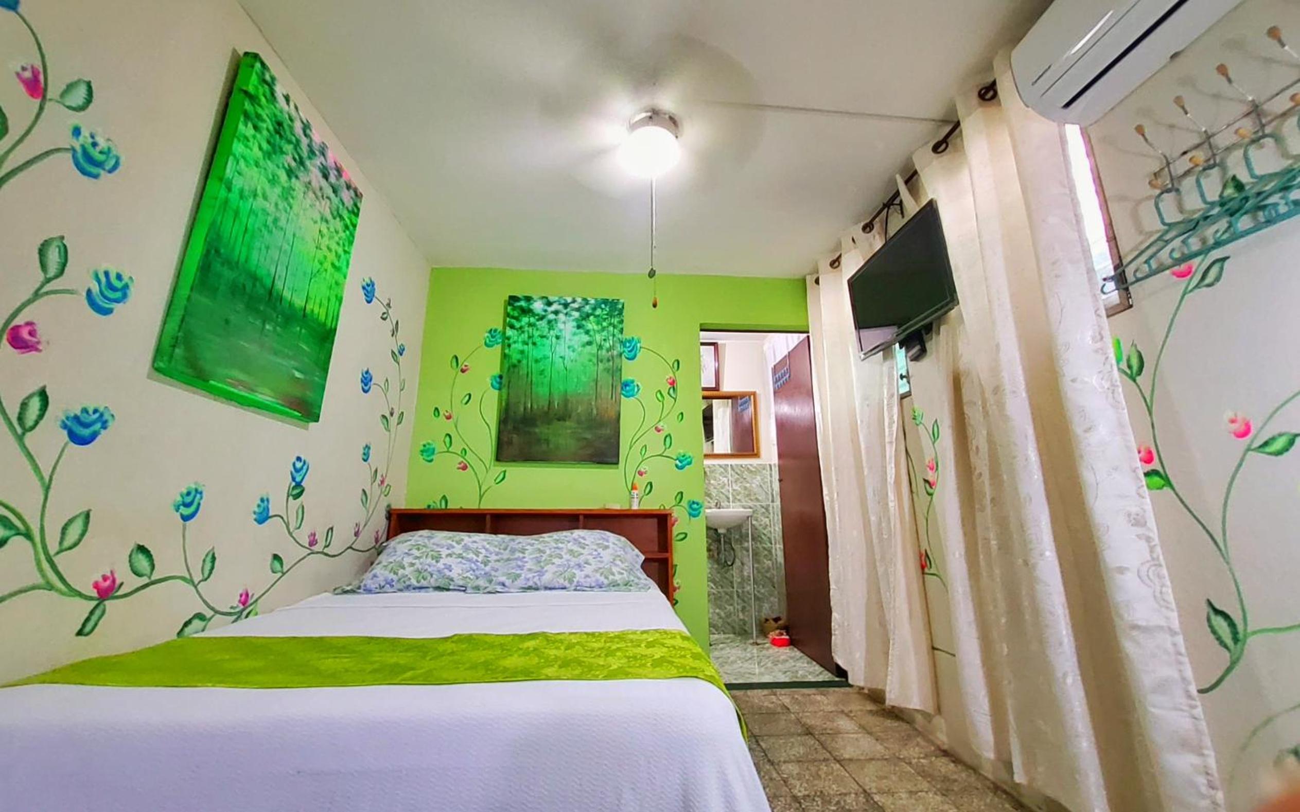 Hotel Oasis