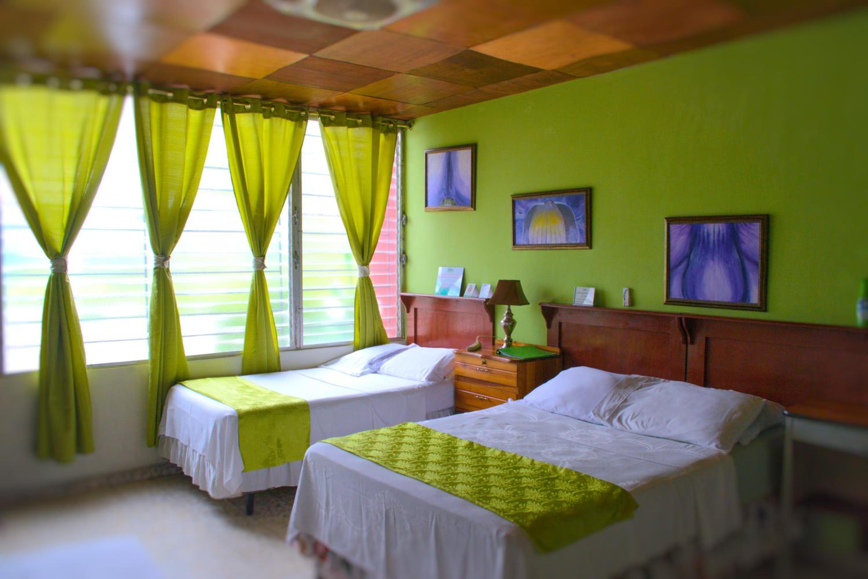 Hotel Oasis