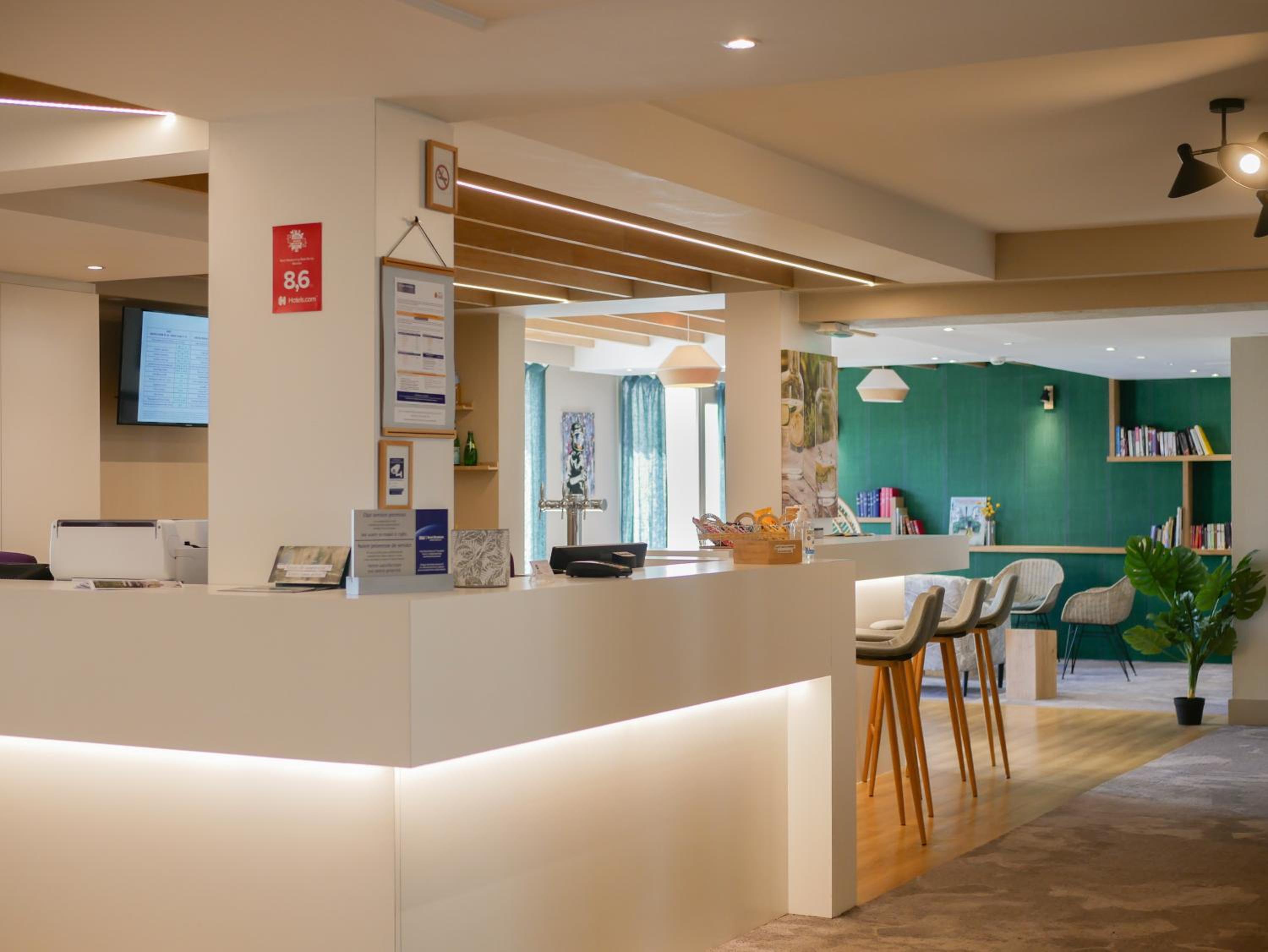 Poitiers Vacations - Best Western Le Bois de la Marche - Property Image 2