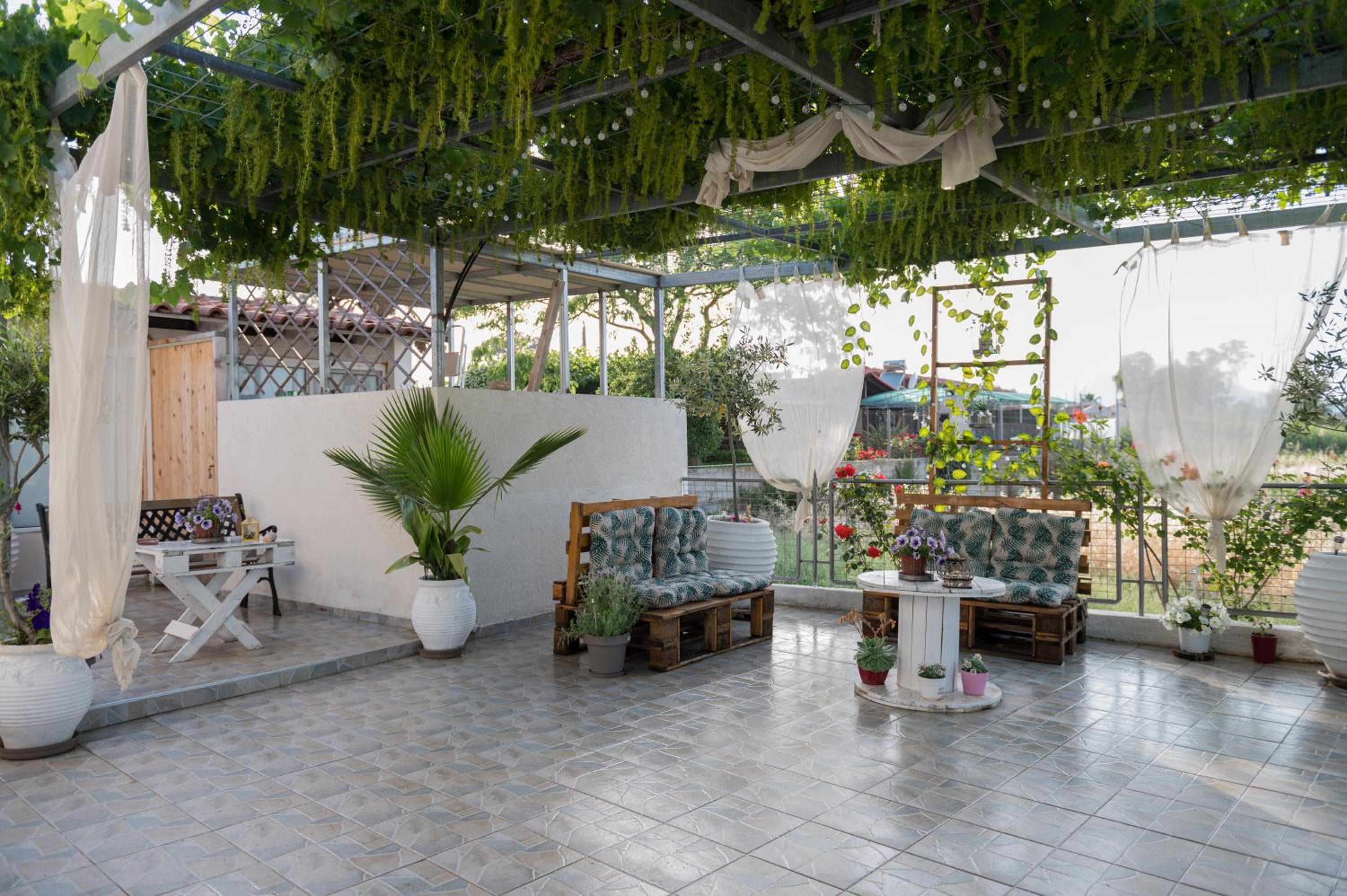 Sea View Residence