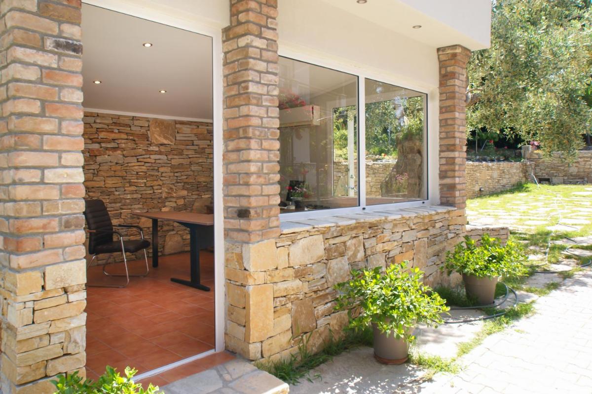 outdoor BBQ area