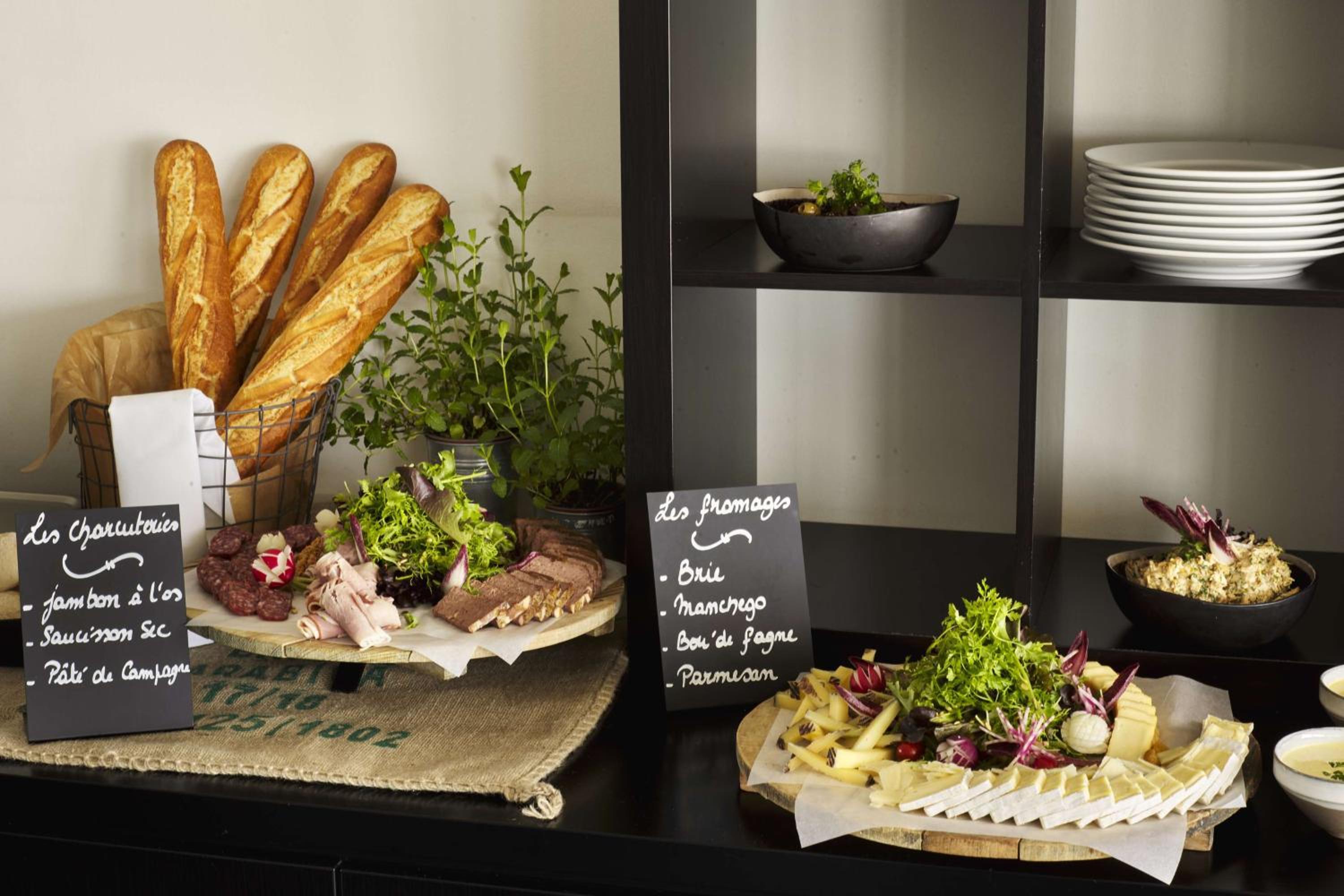 Liege Vacations - Park Inn by Radisson Liege Airport - Property Image 8