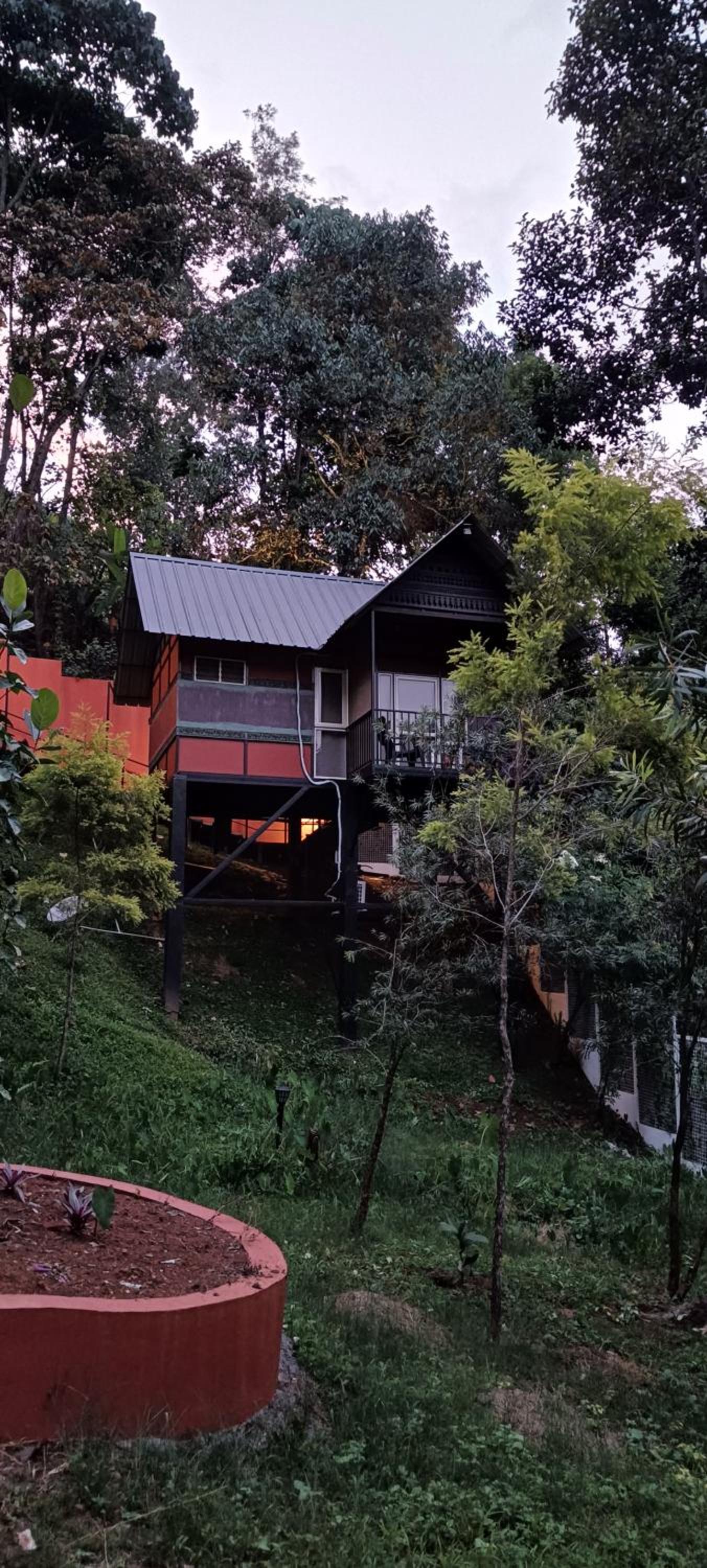 Munnar Vacations - Santhi Hill View Resort - Property Image 7