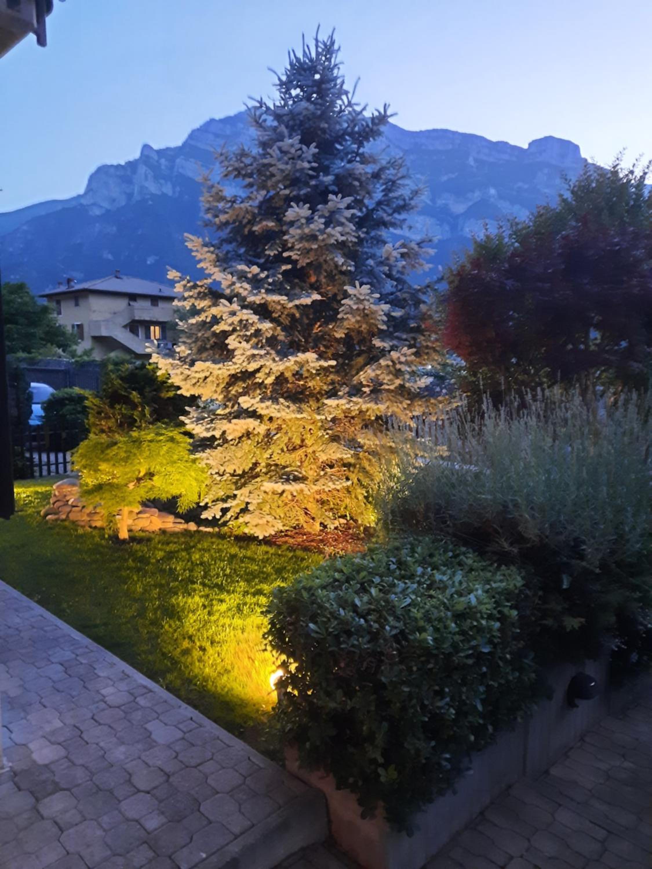 Appartamento nel verde circondato dalle montagne