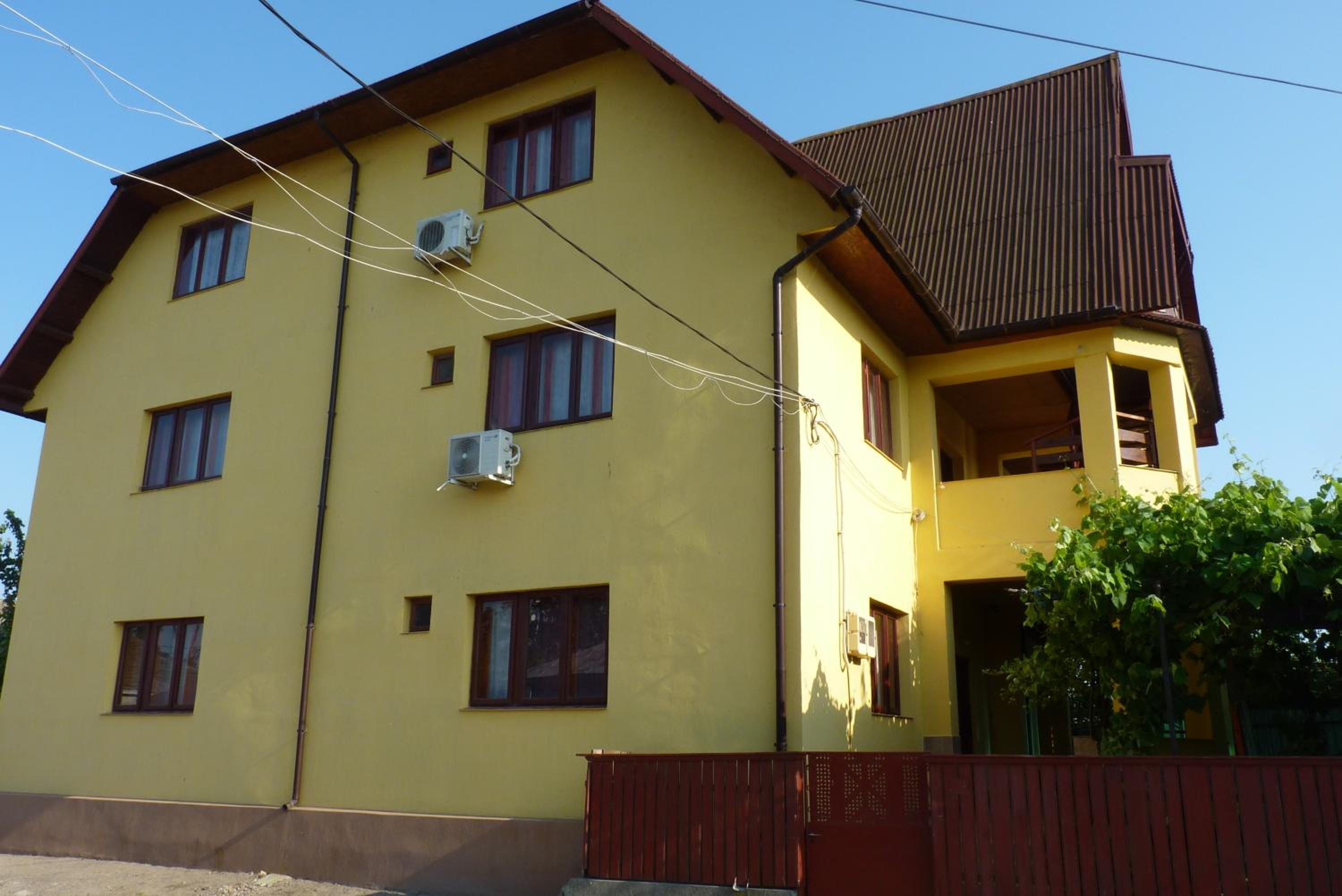 Photo 33