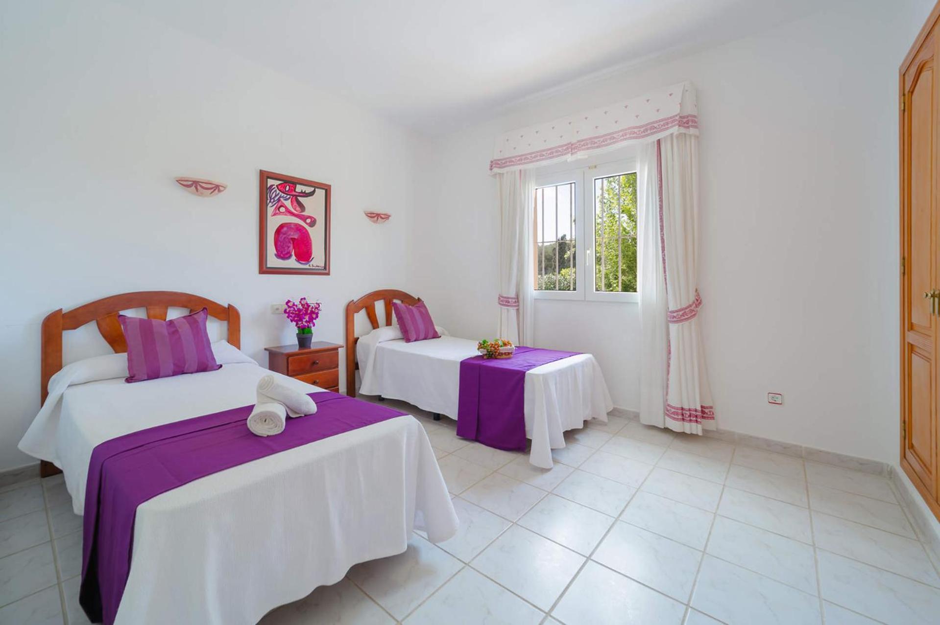 Villa Fresa Blanca by Villa Plus