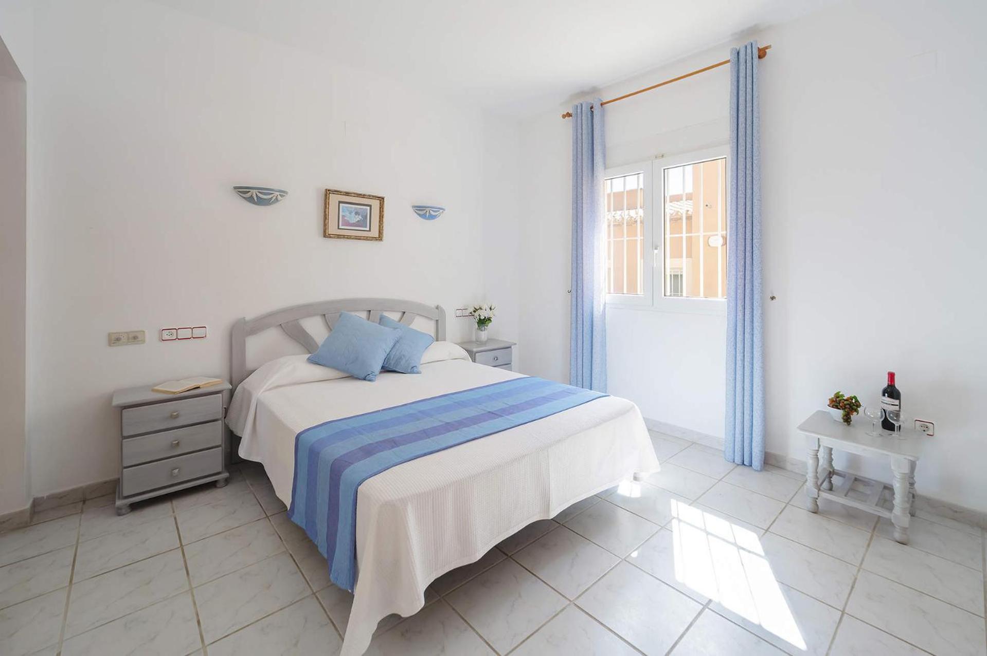 Villa Nectar Blanco by Villa Plus